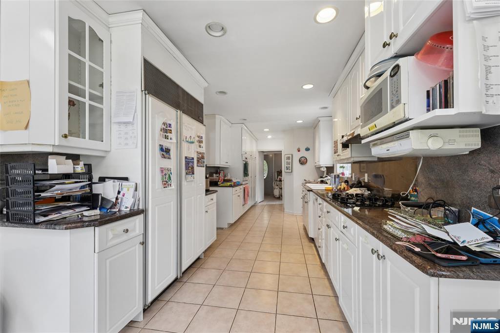 936 Red Road