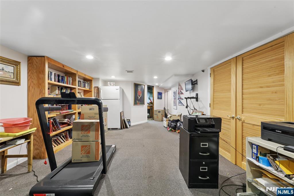936 Red Road