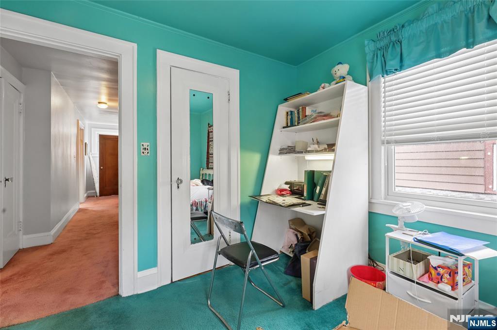 936 Red Road