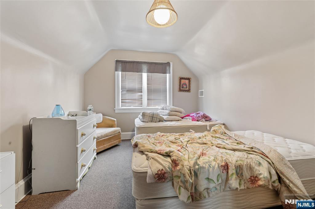 936 Red Road