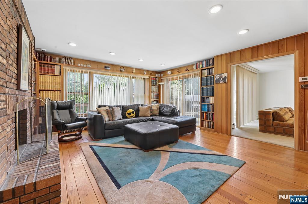 585 Churchill Road