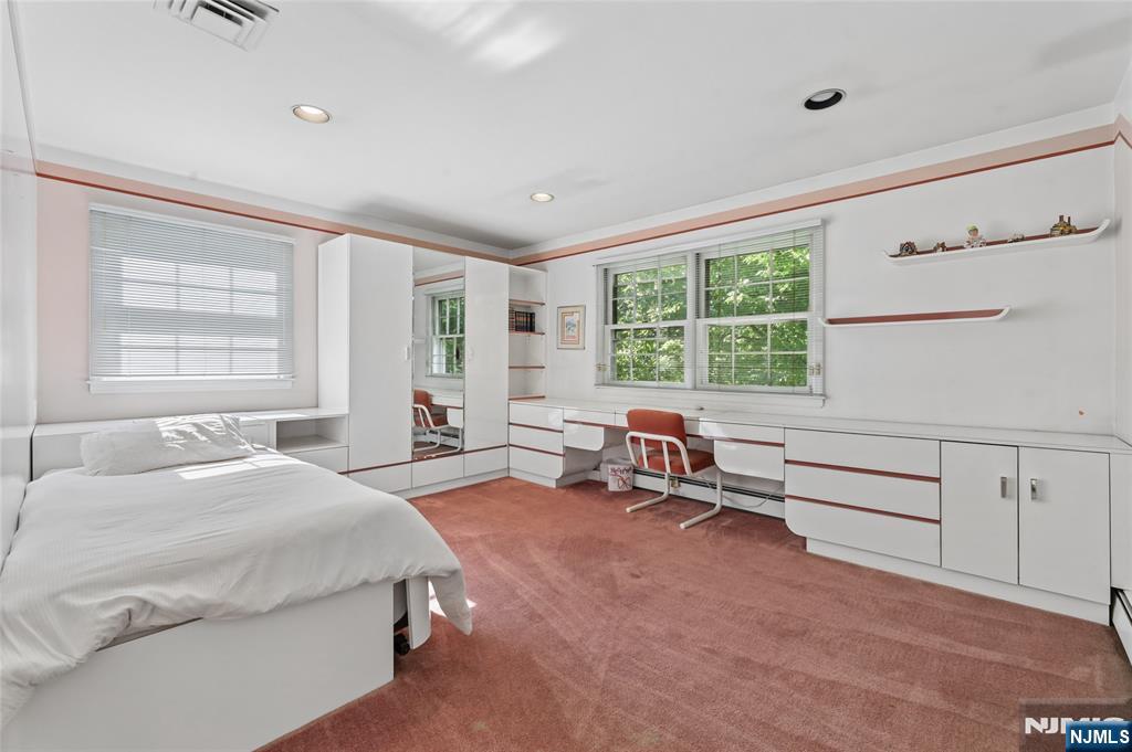 585 Churchill Road
