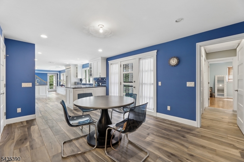 1271 Alicia Ave