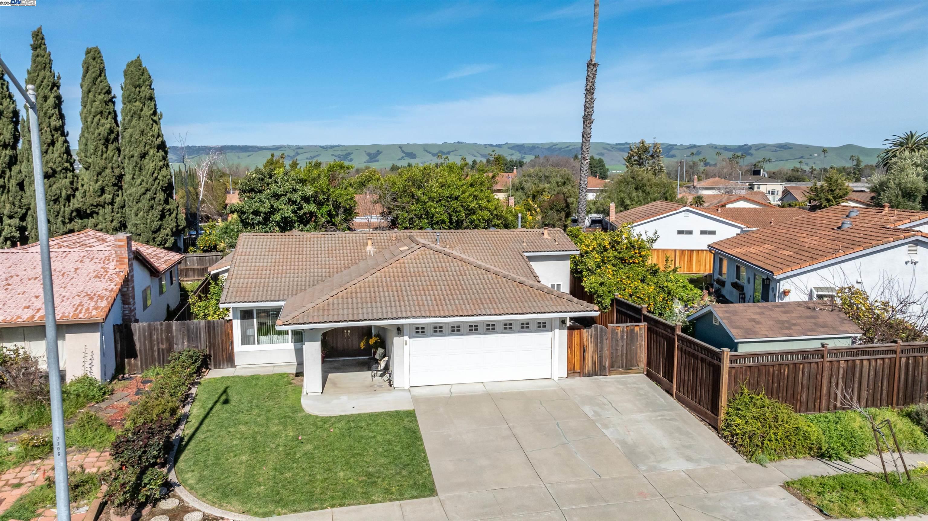 32840 Bucks Lake Ln