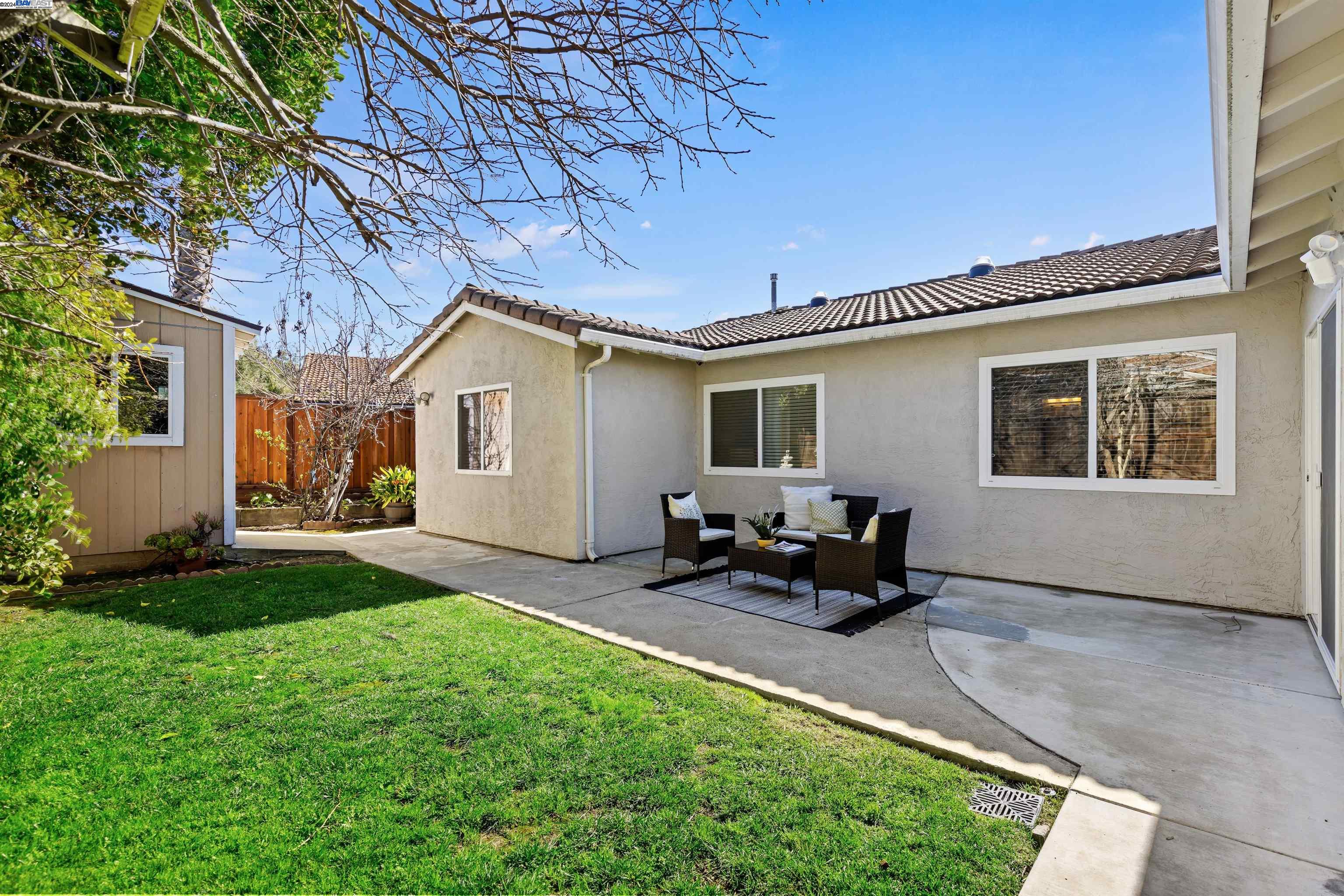32840 Bucks Lake Ln