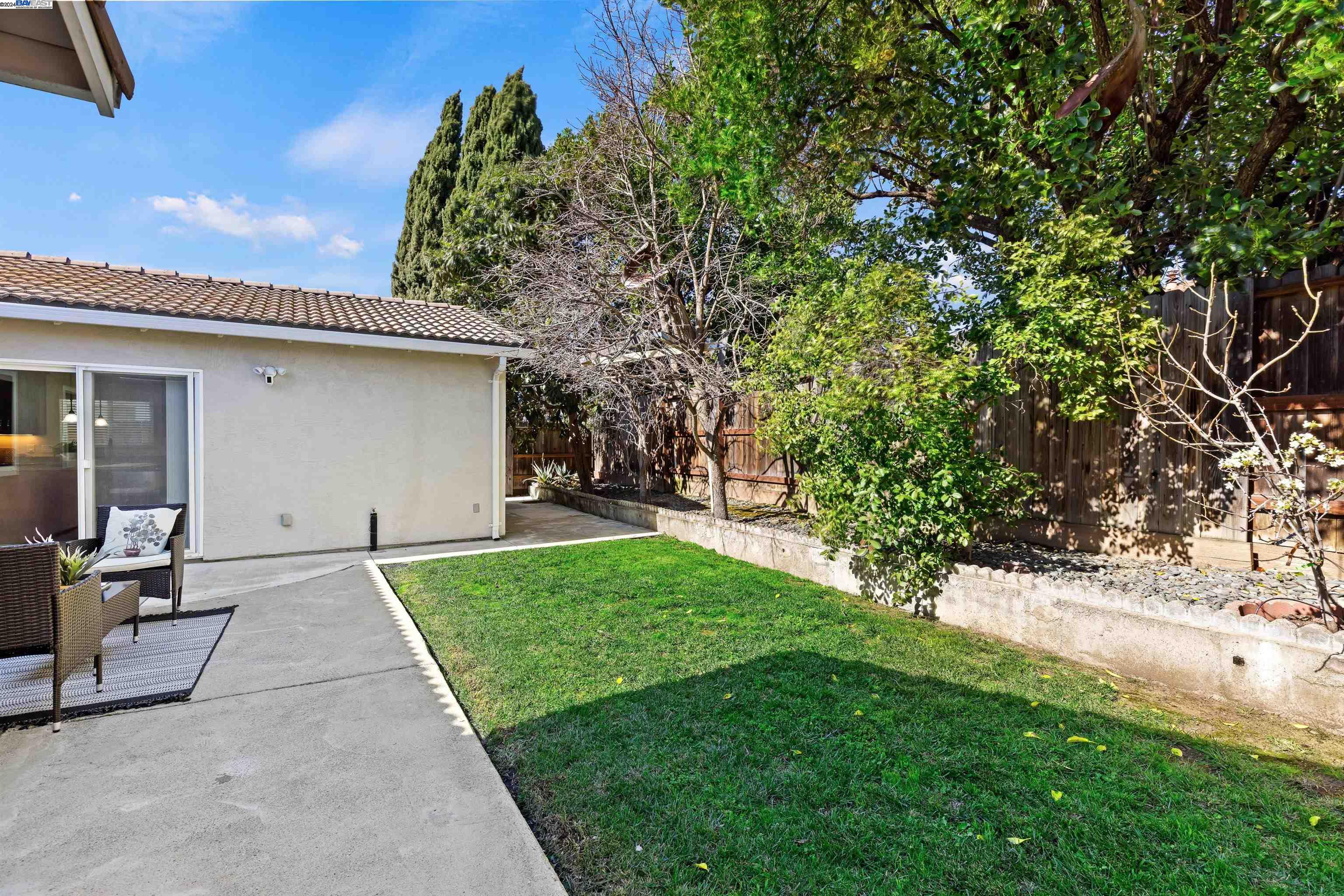 32840 Bucks Lake Ln