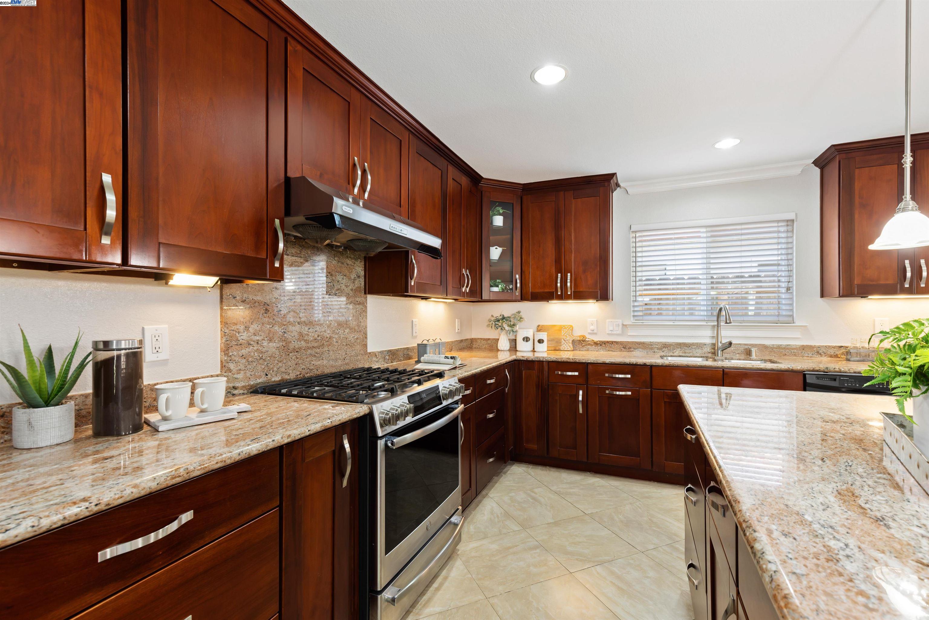 32840 Bucks Lake Ln