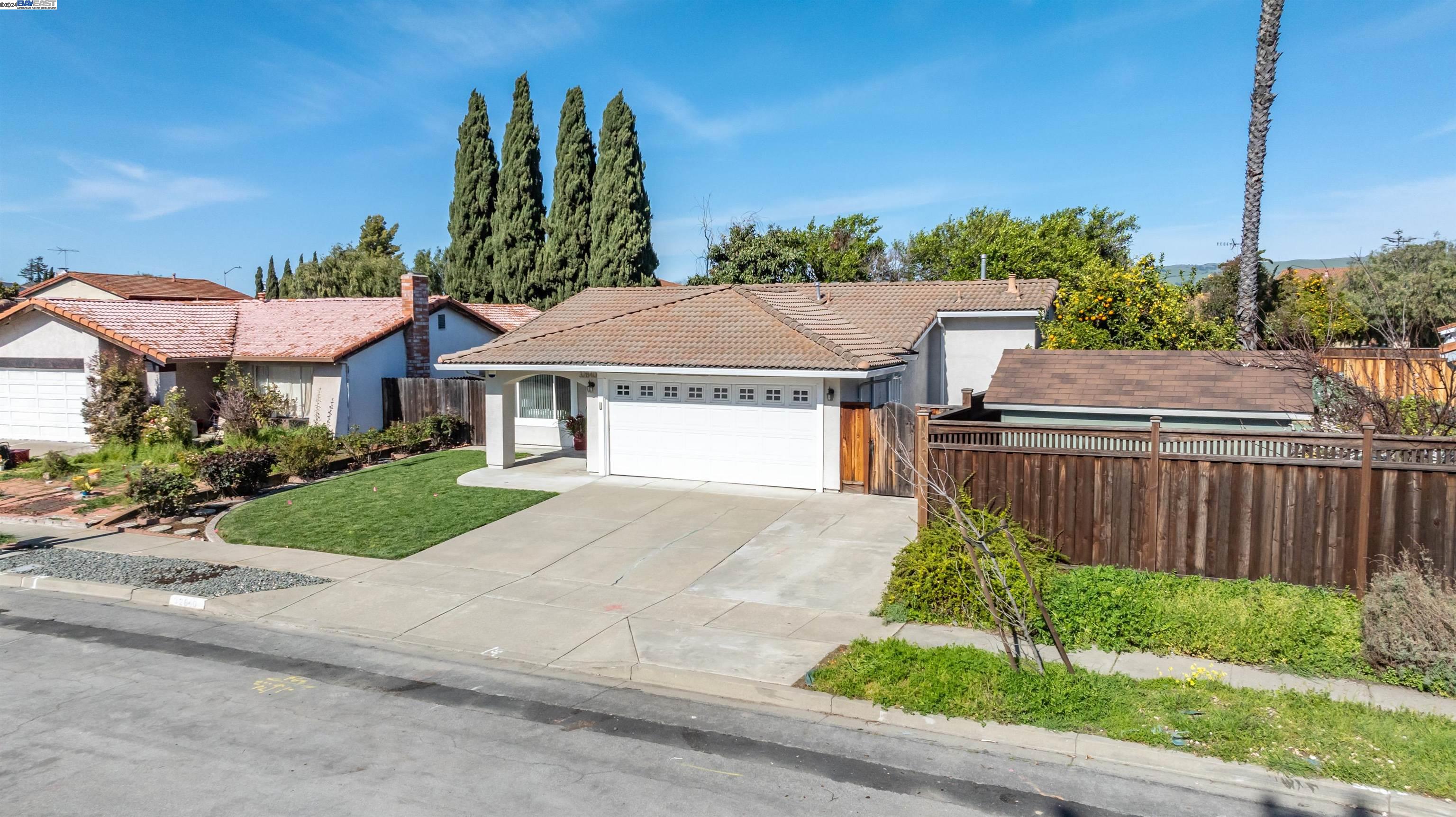 32840 Bucks Lake Ln