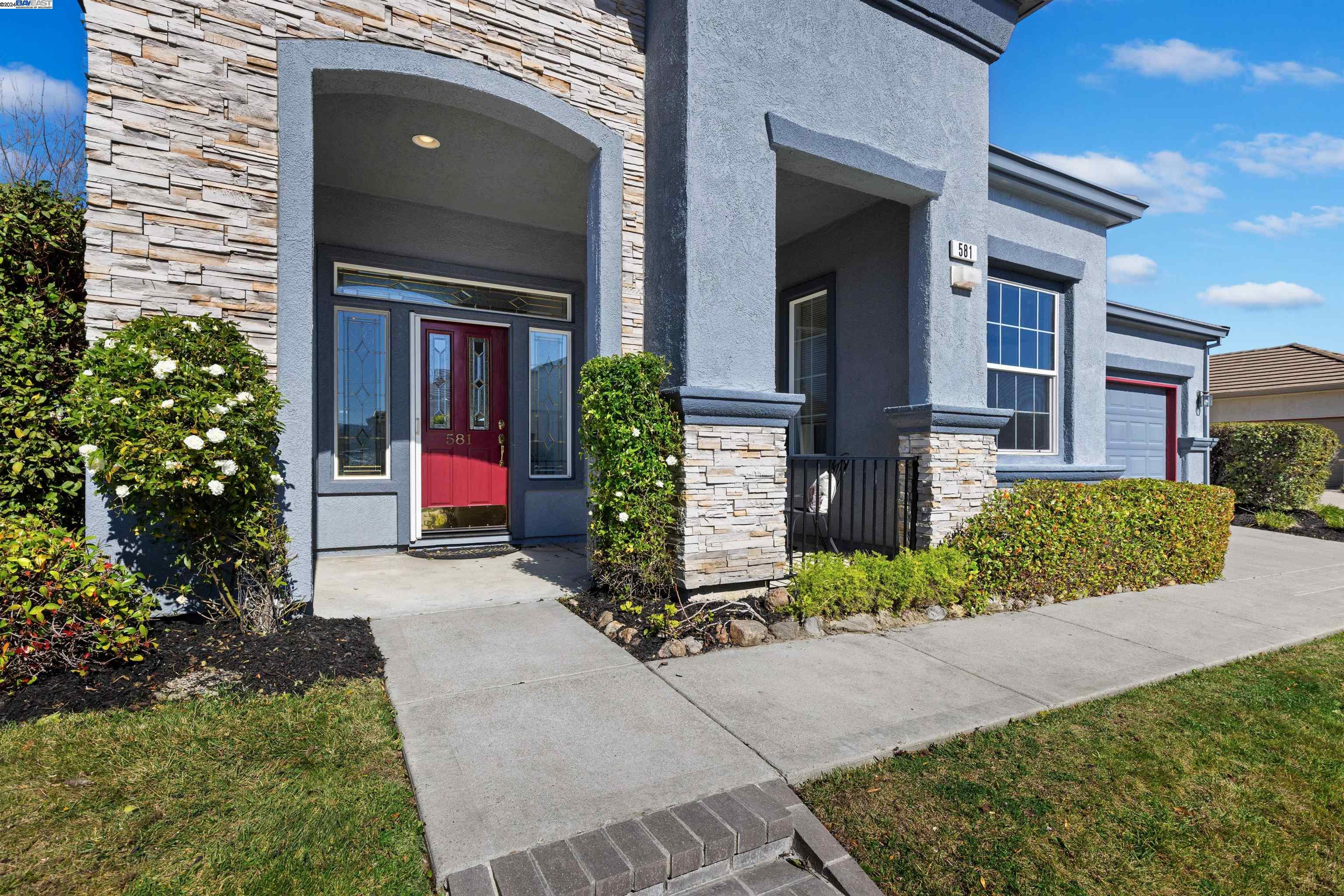 581 Valmore Pl