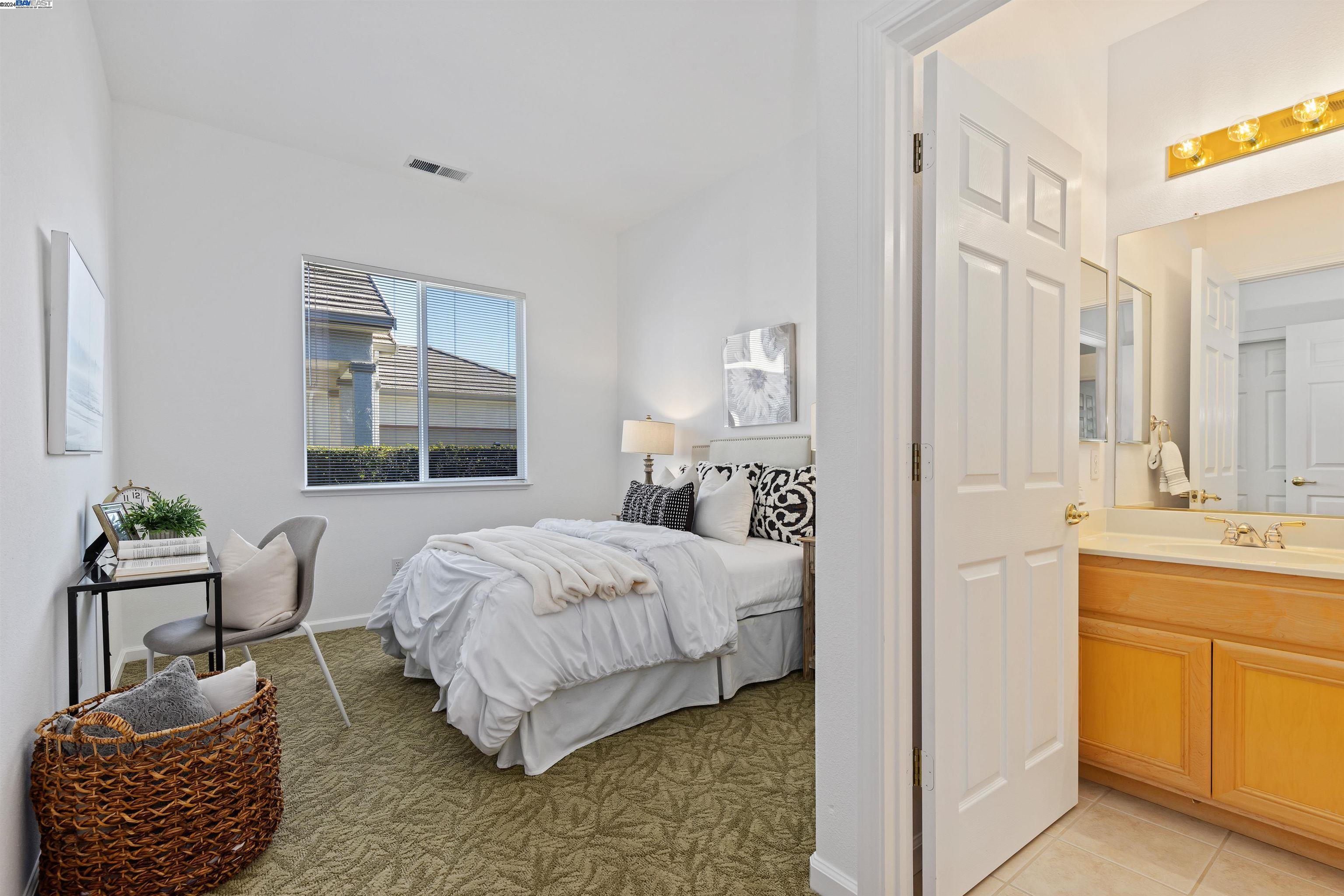 581 Valmore Pl
