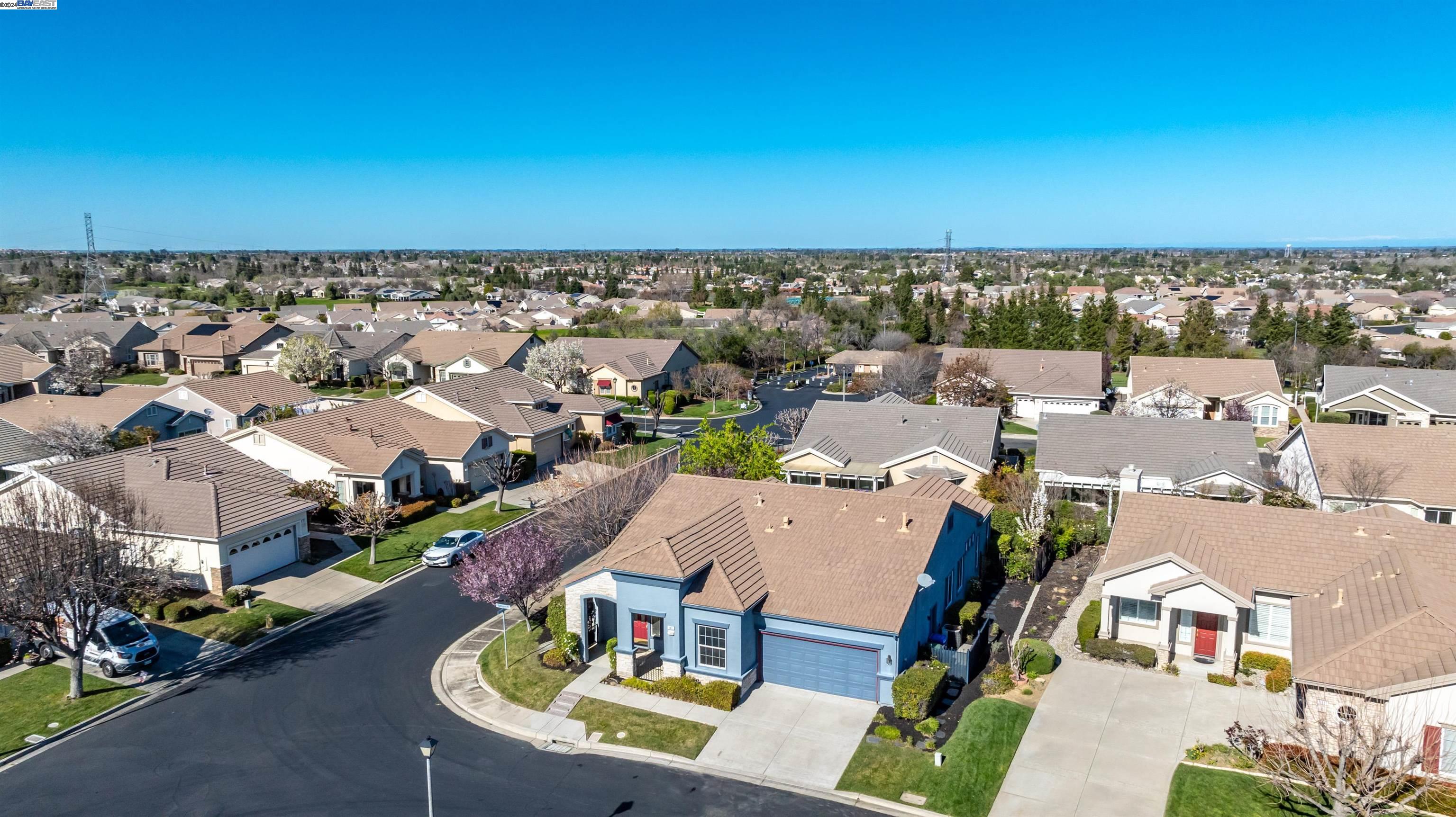 581 Valmore Pl