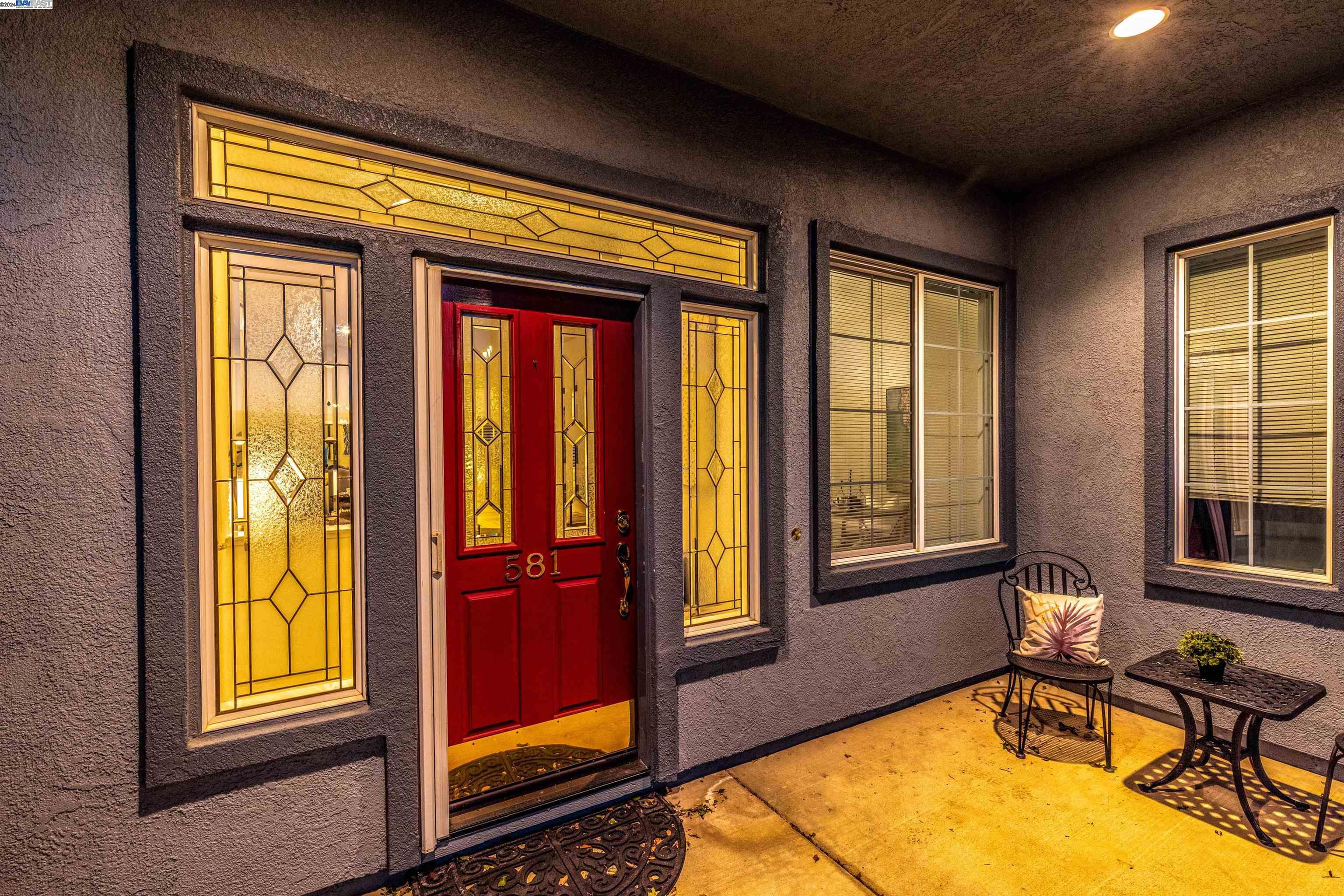 581 Valmore Pl