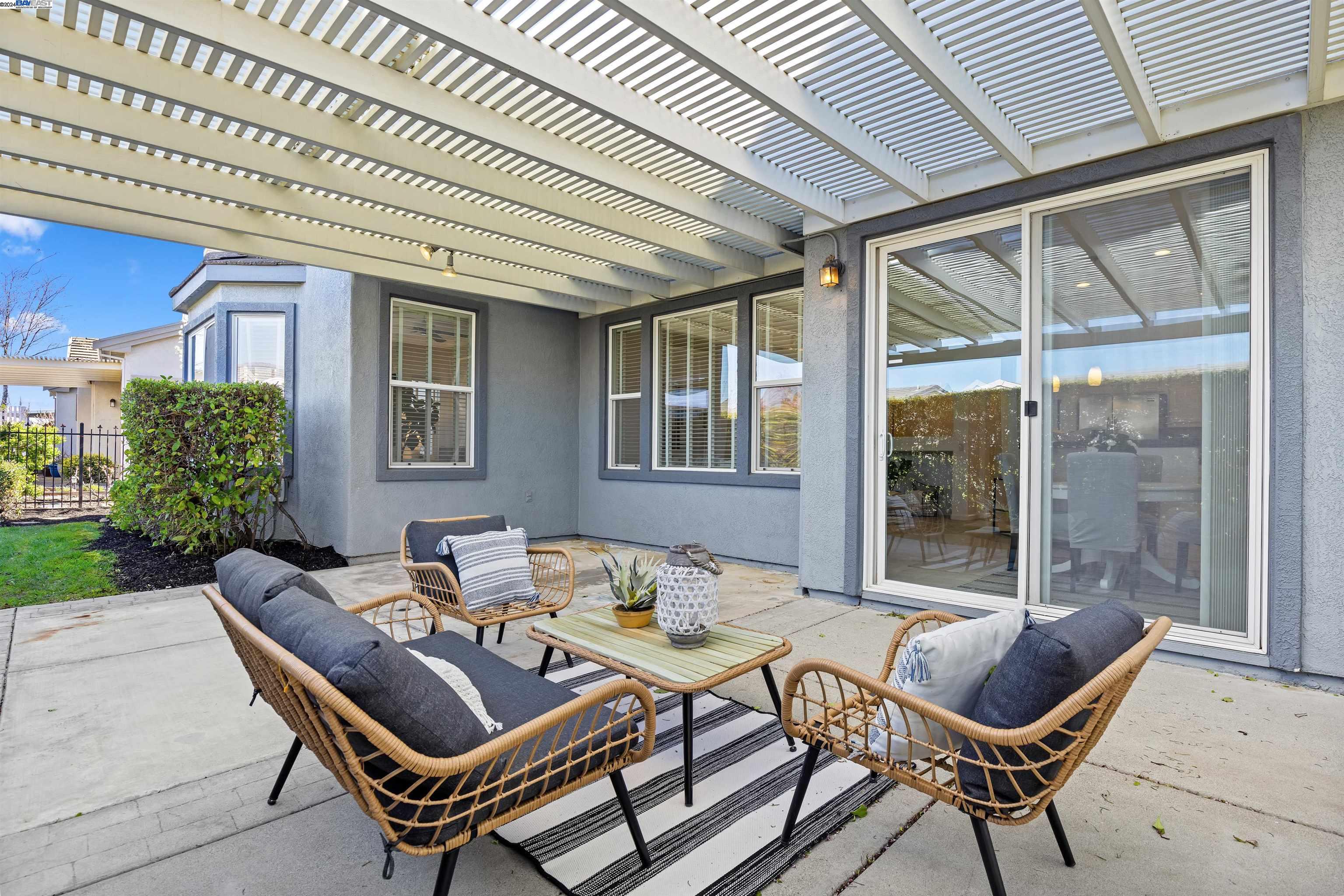 581 Valmore Pl