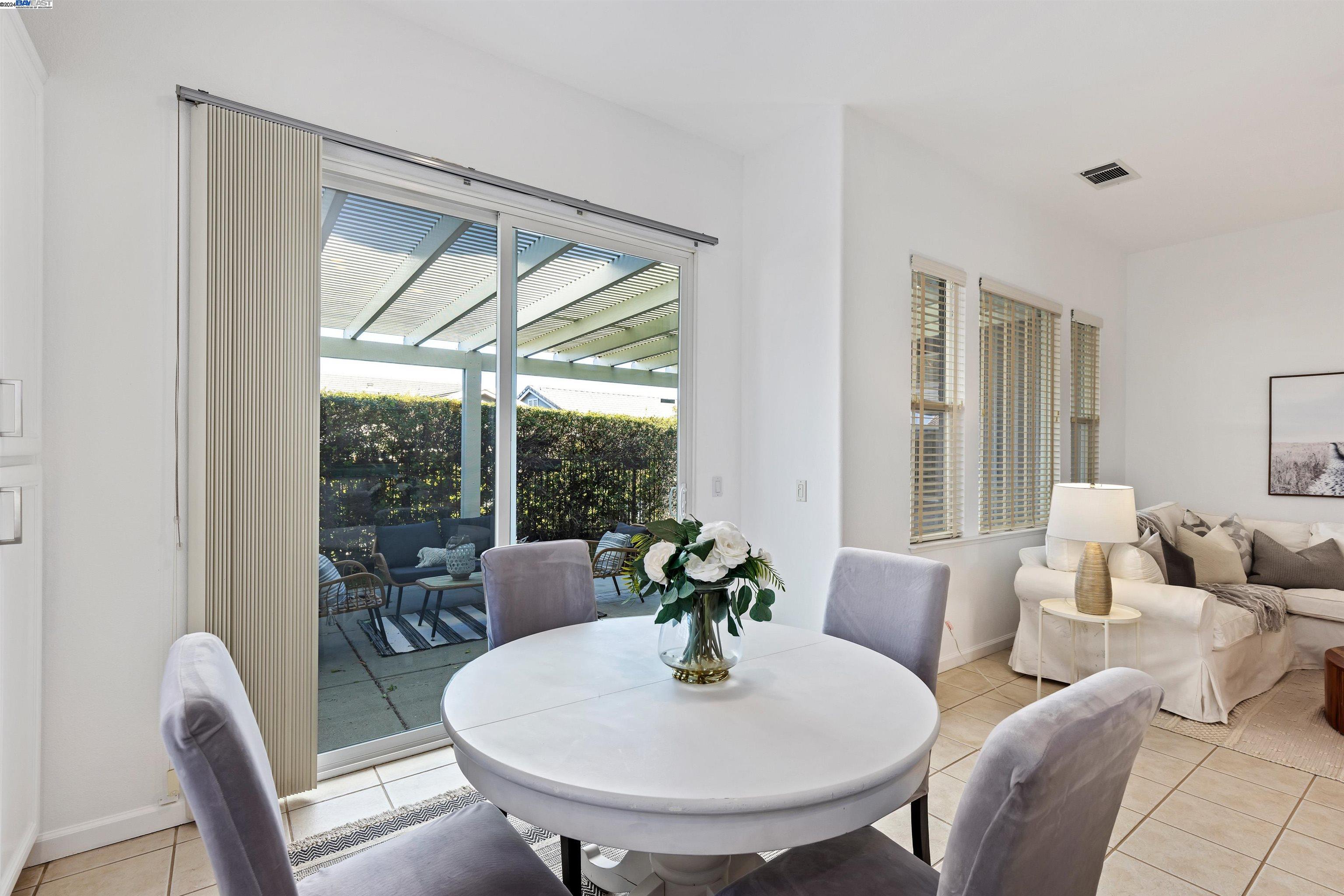 581 Valmore Pl