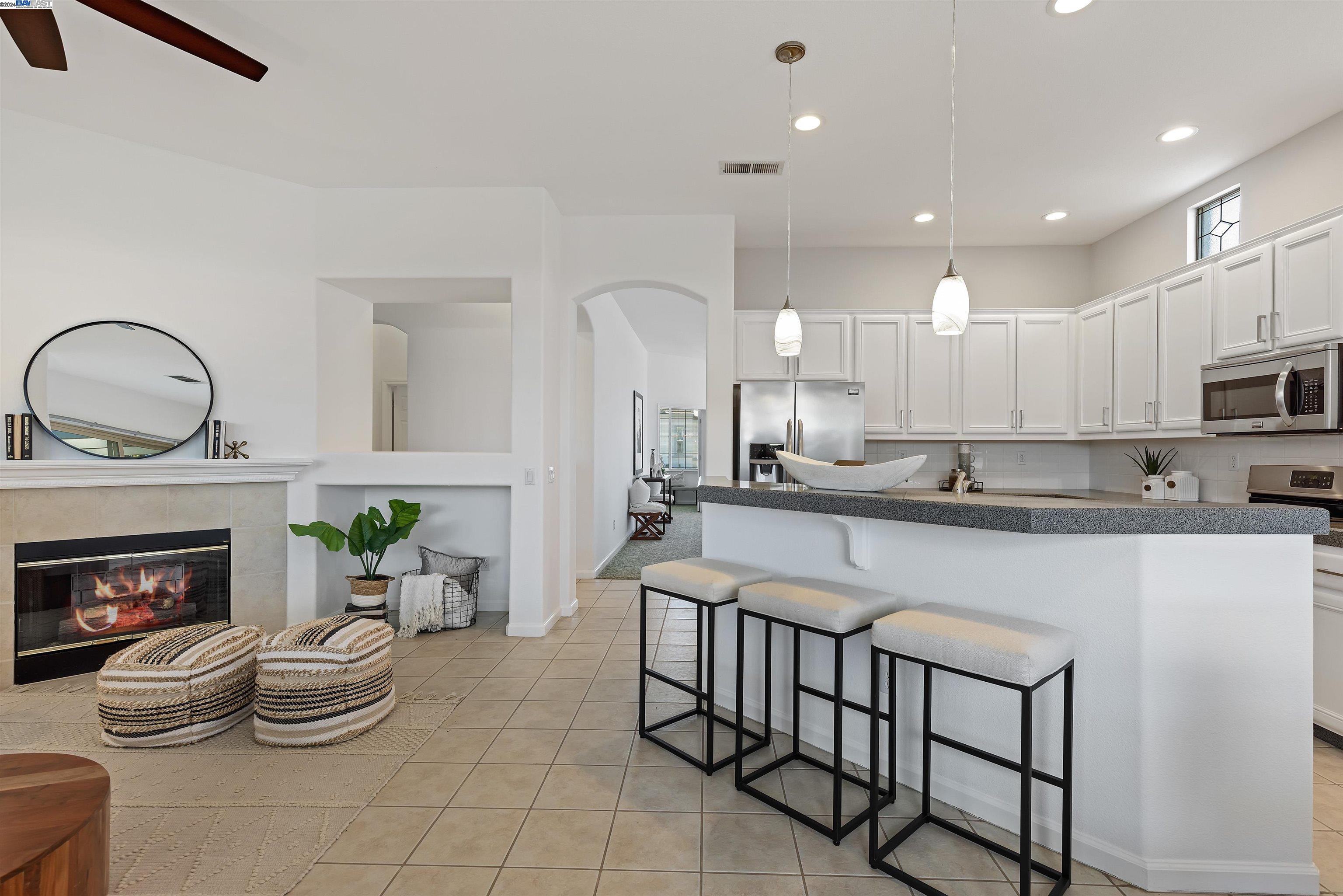 581 Valmore Pl
