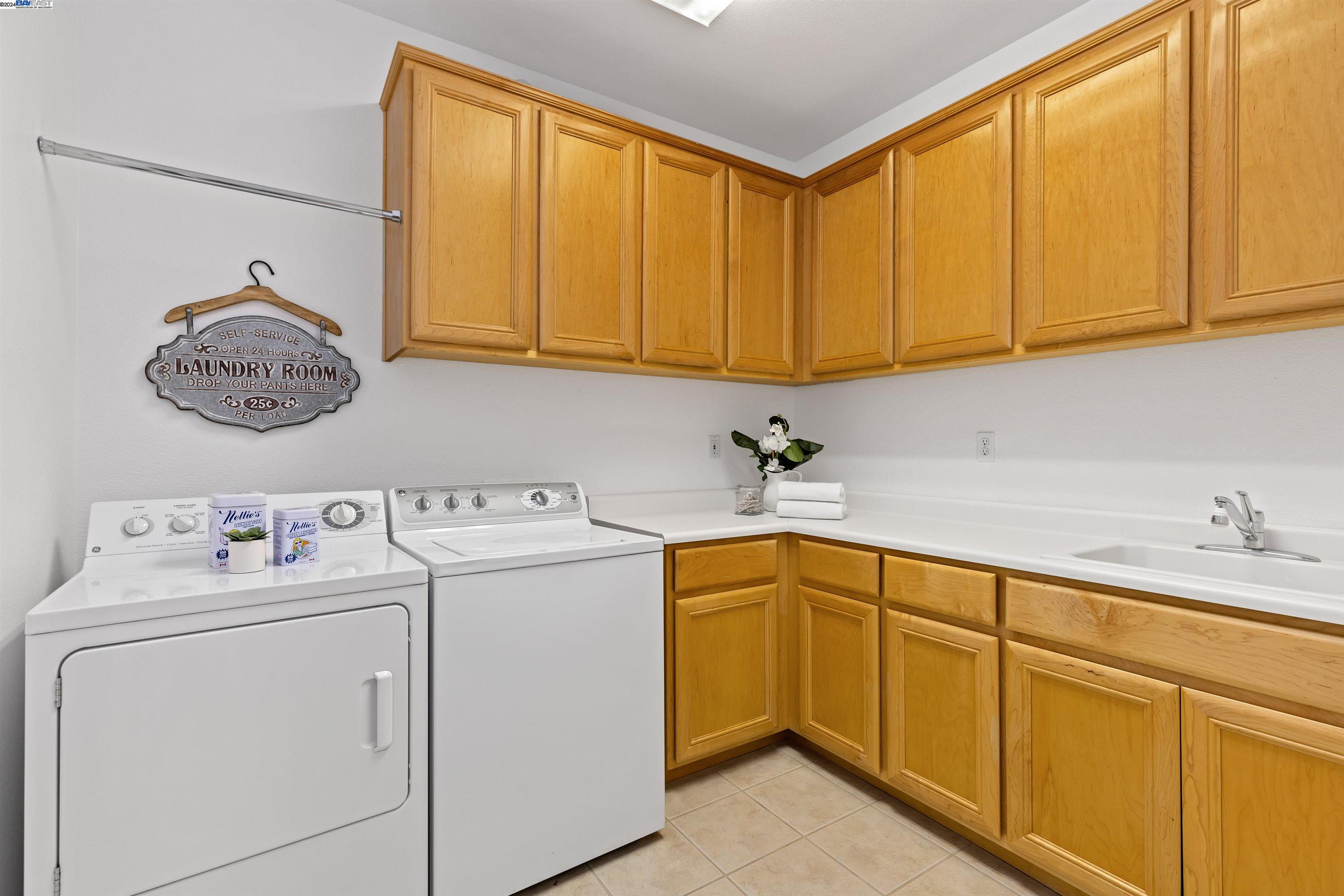 581 Valmore Pl