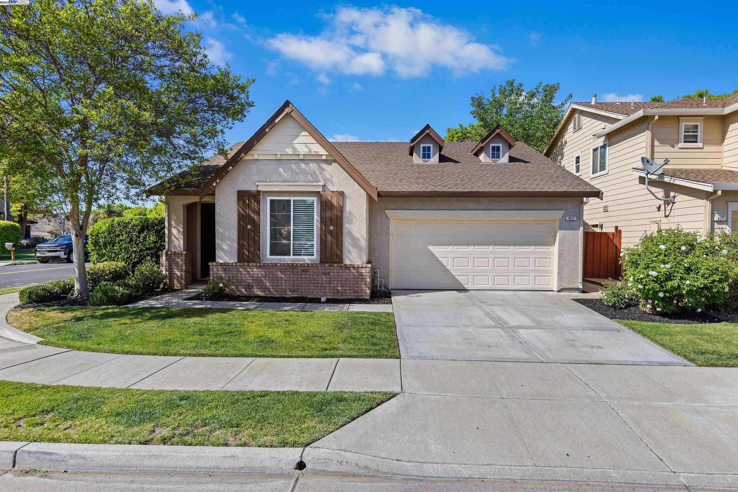 611 Ash Ct