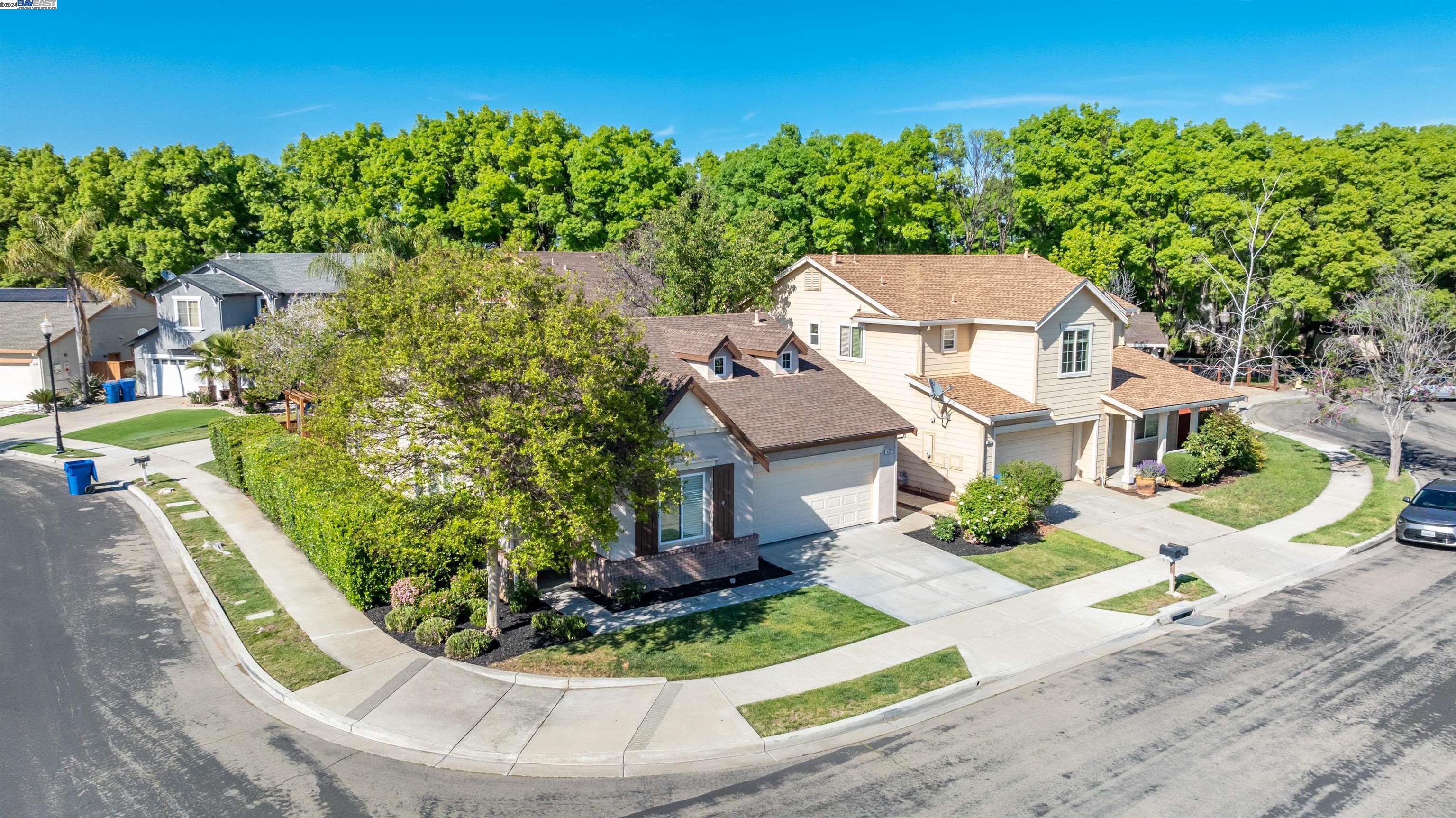 611 Ash Ct