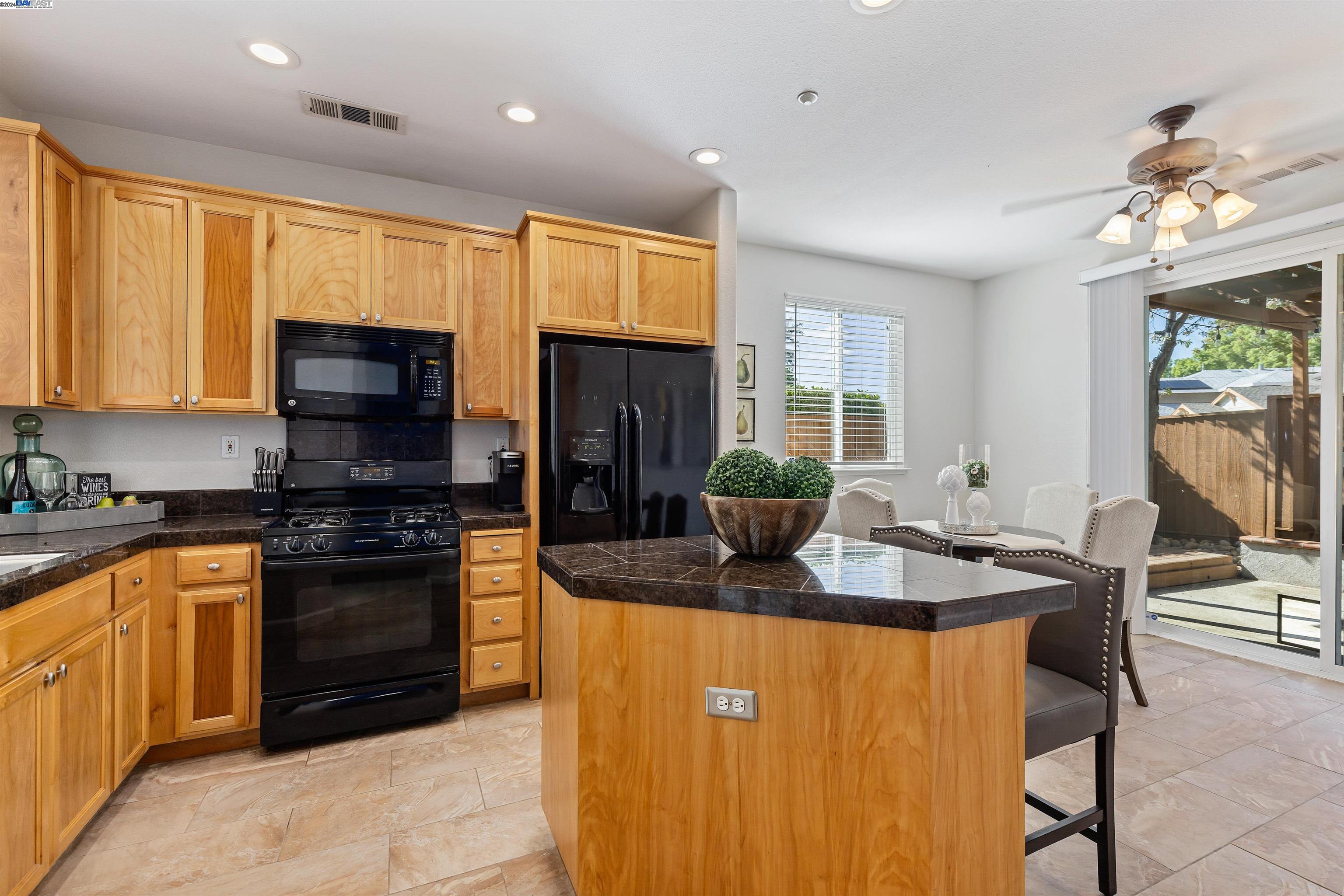 611 Ash Ct