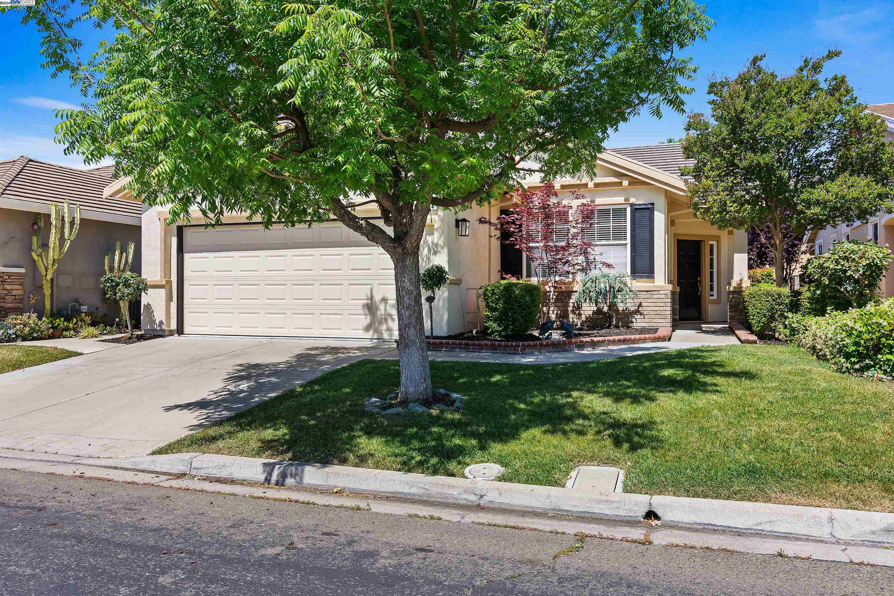 1474 Bismarck Ln
