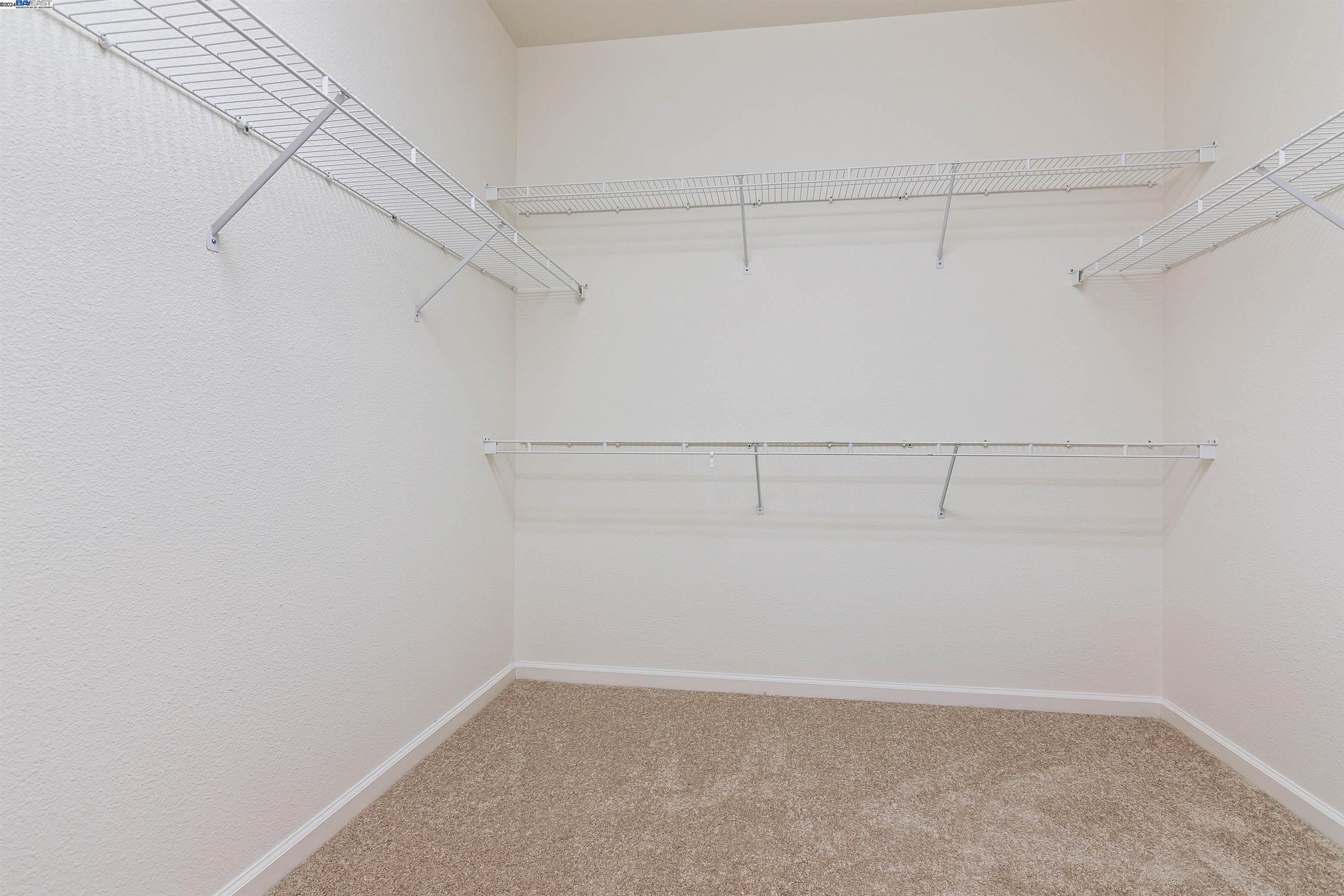 1474 Bismarck Ln