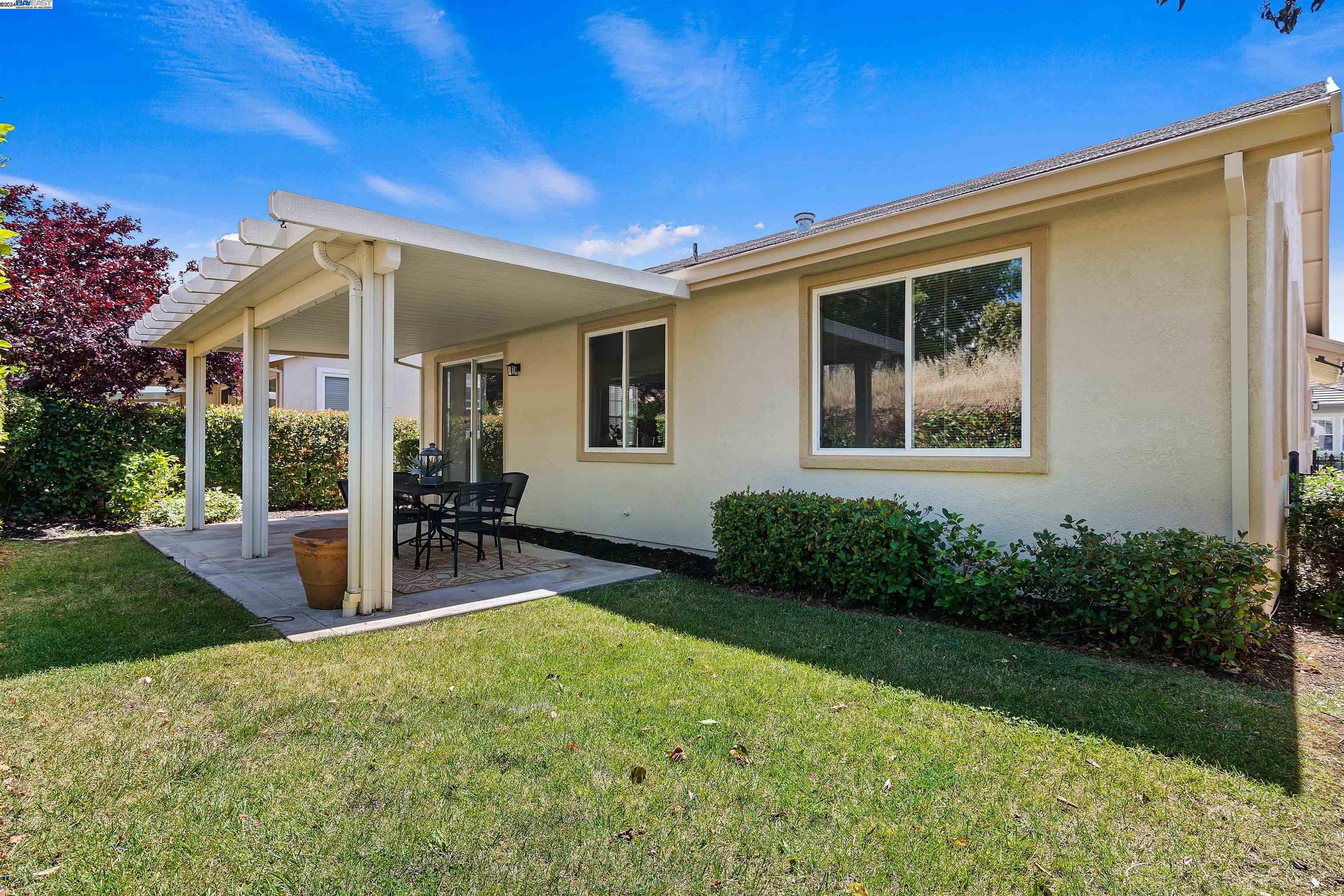 1474 Bismarck Ln