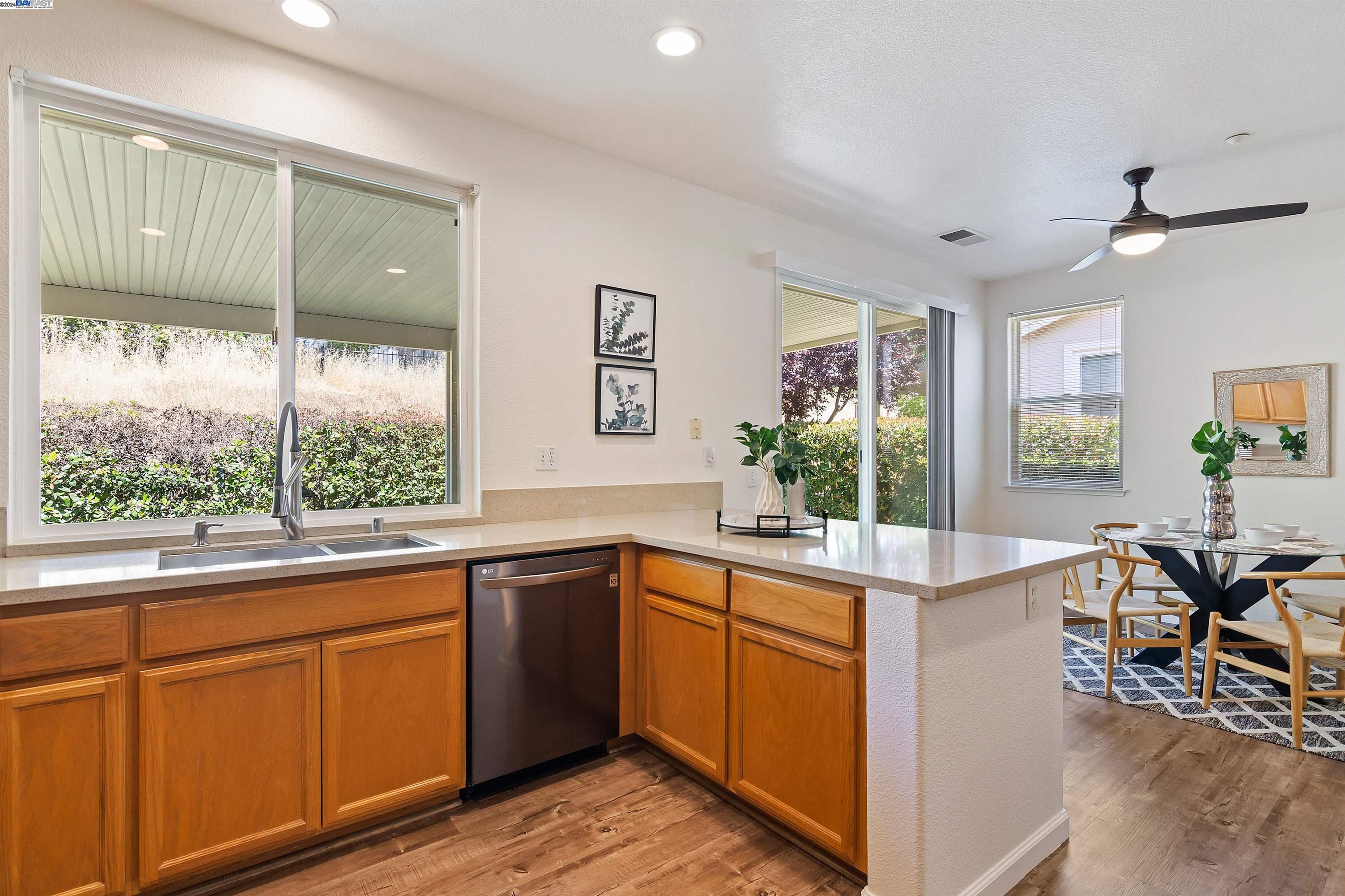 1474 Bismarck Ln