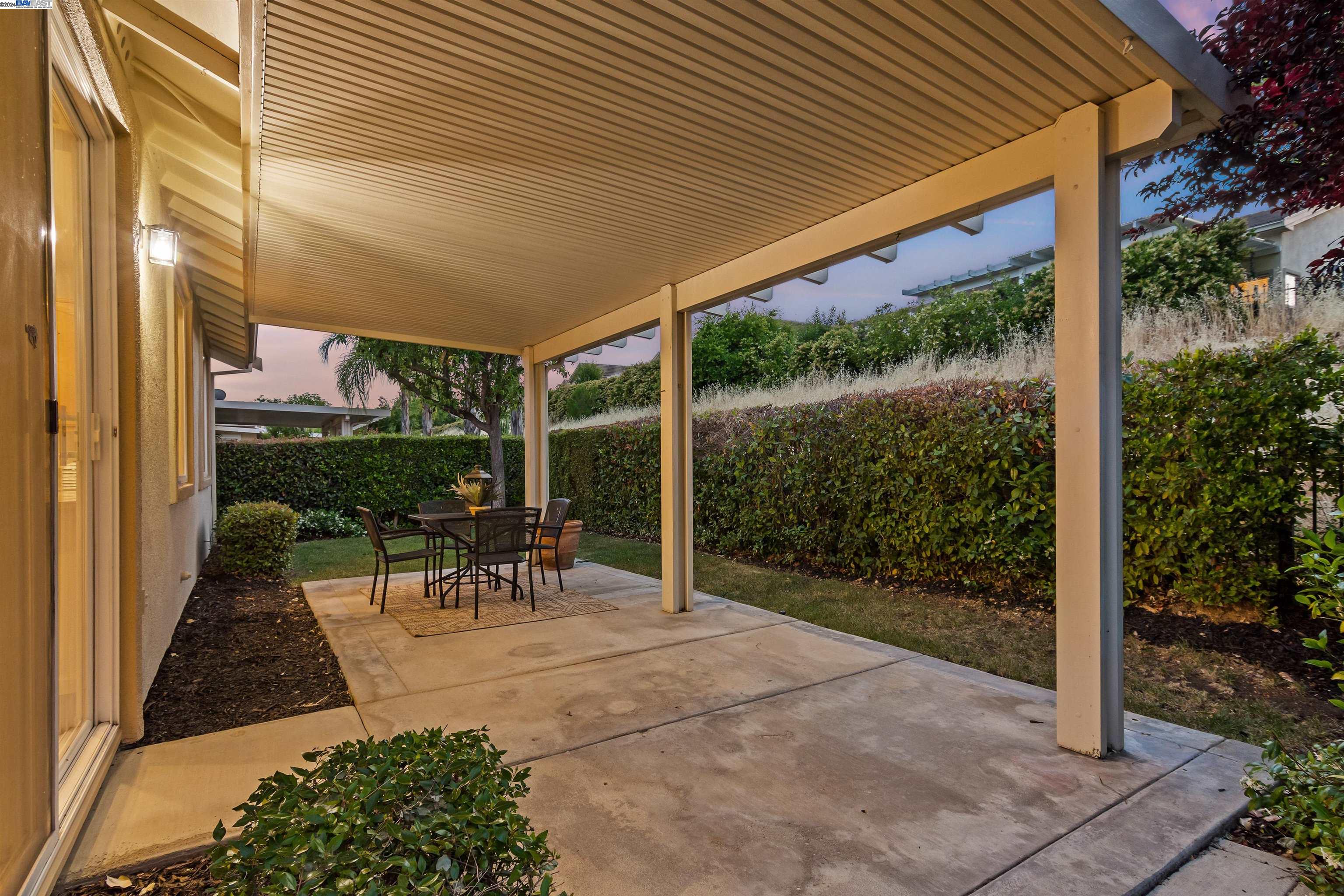 1474 Bismarck Ln