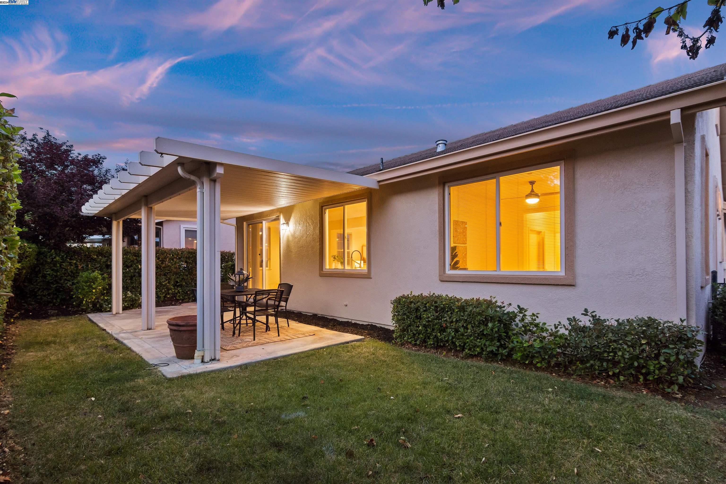 1474 Bismarck Ln
