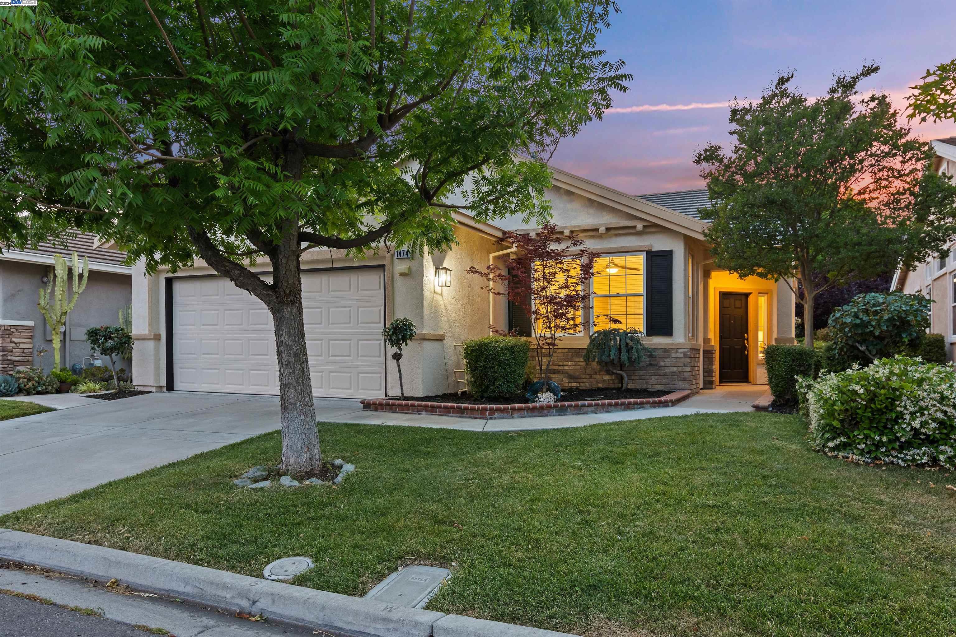 1474 Bismarck Ln