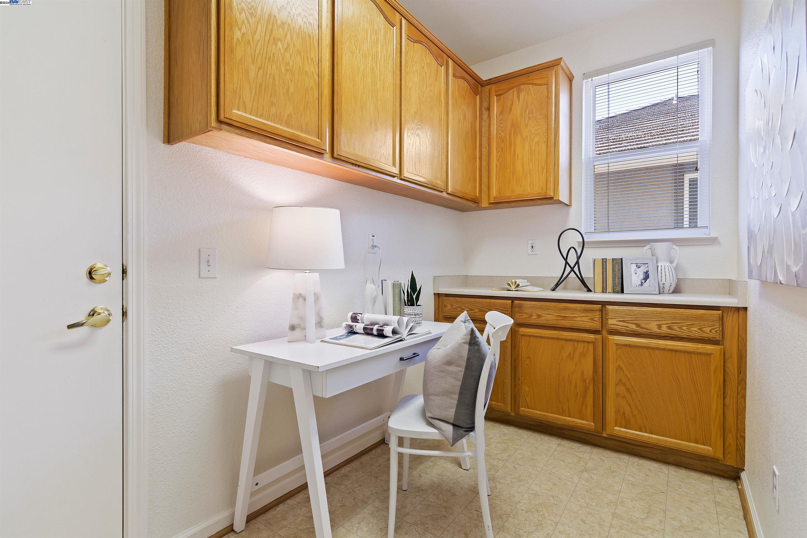 1474 Bismarck Ln