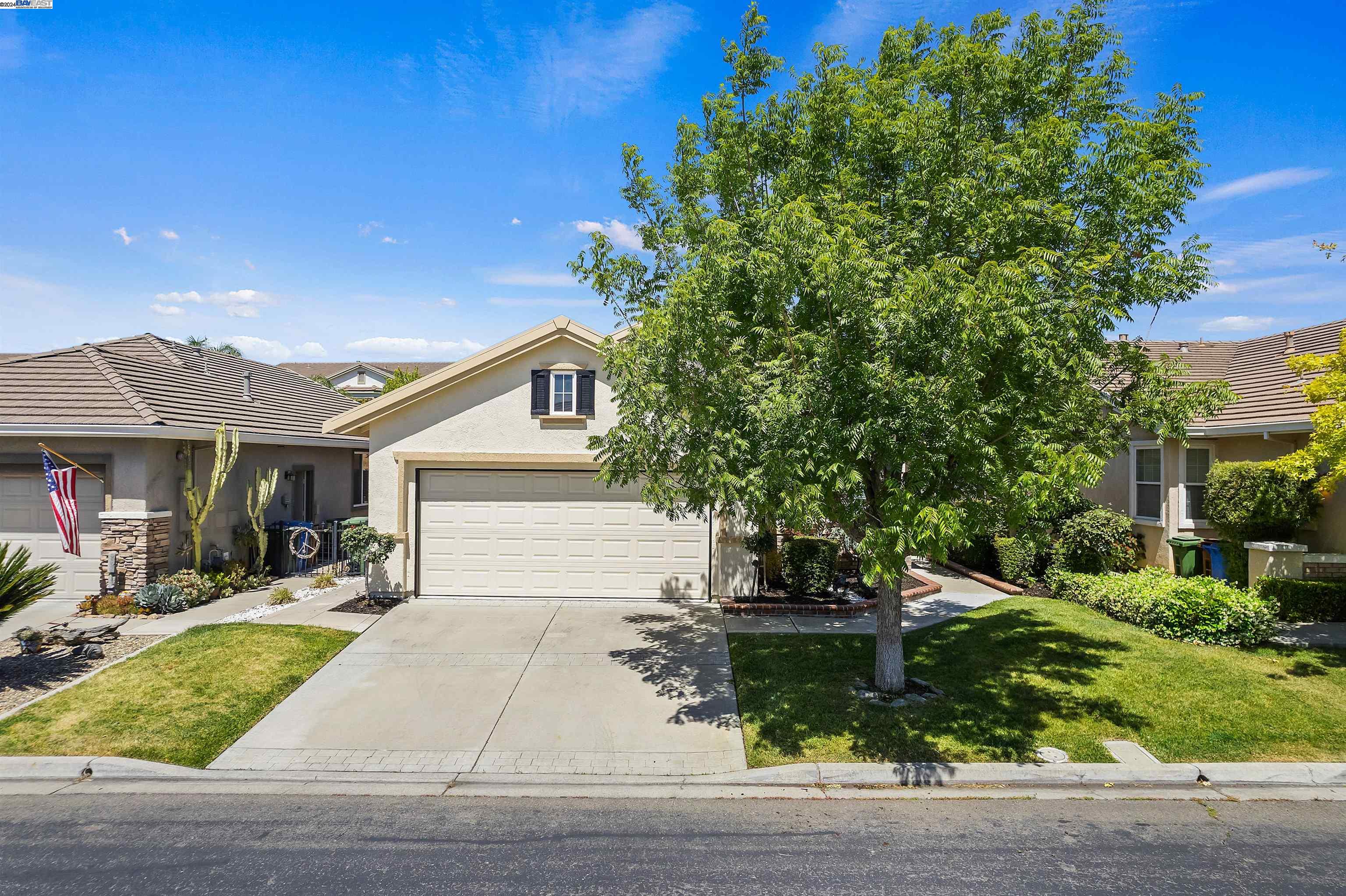 1474 Bismarck Ln
