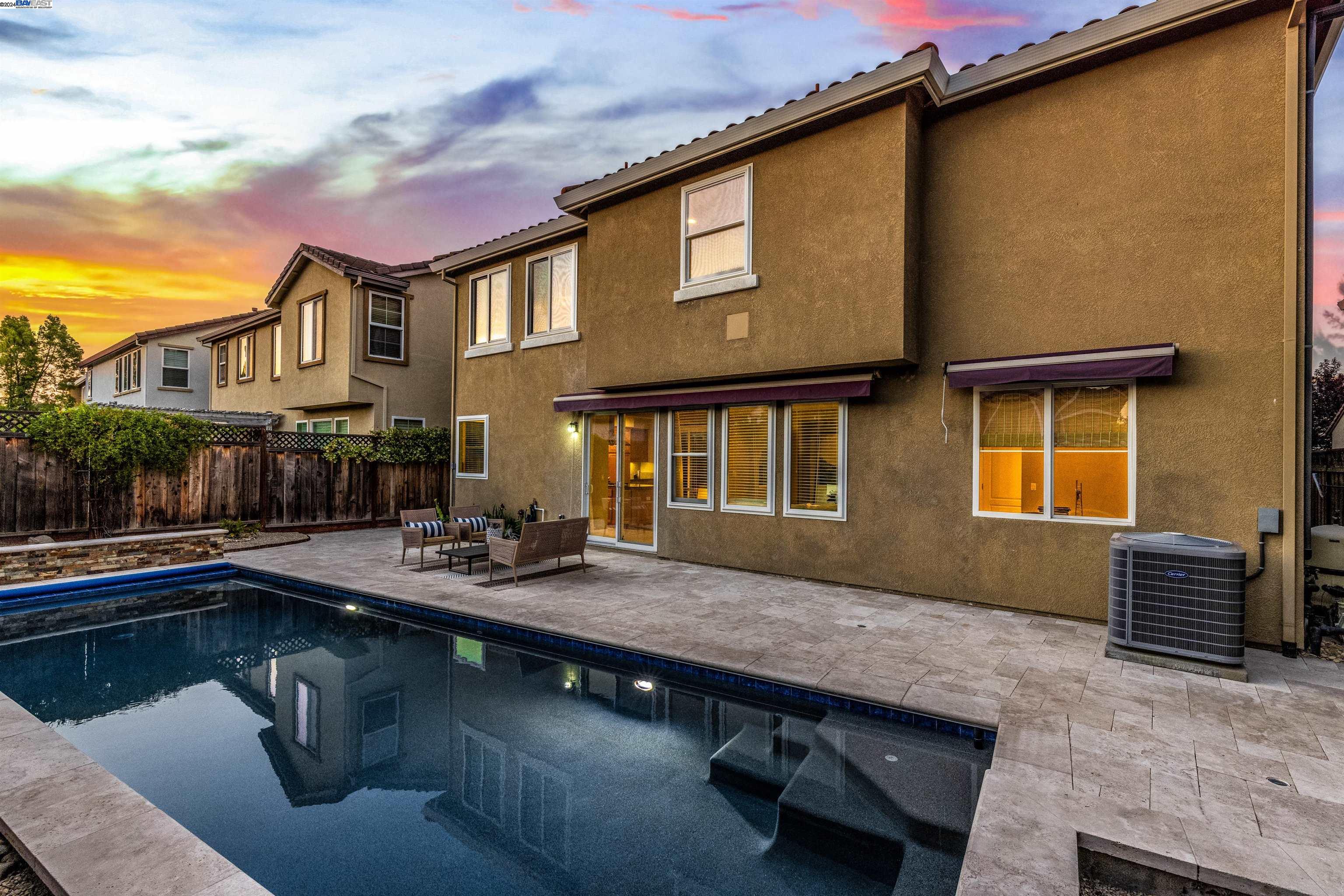 636 Dromana Ct