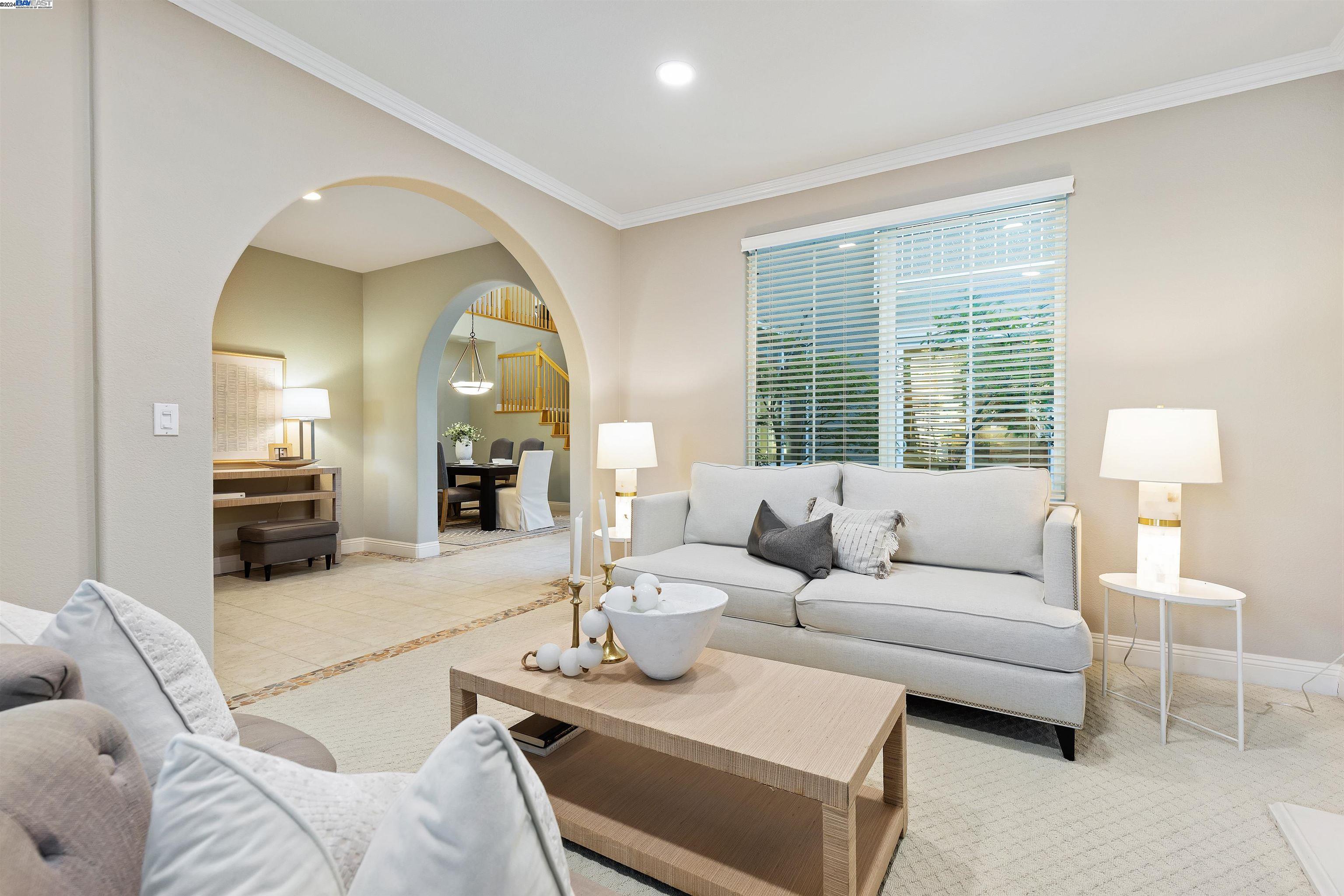 636 Dromana Ct
