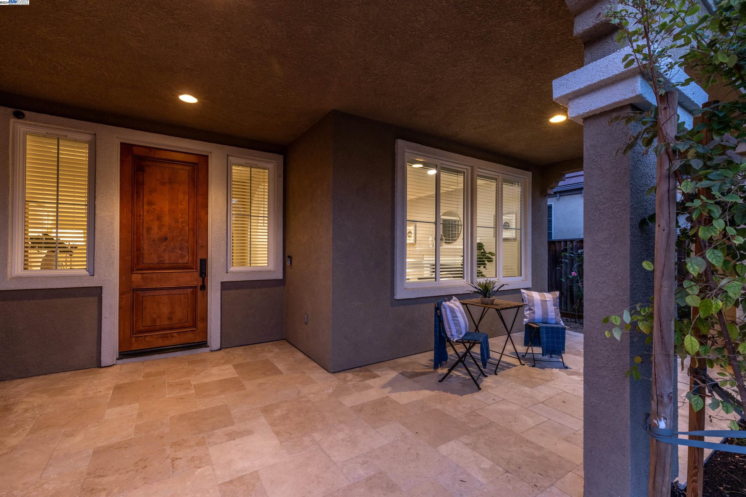 636 Dromana Ct