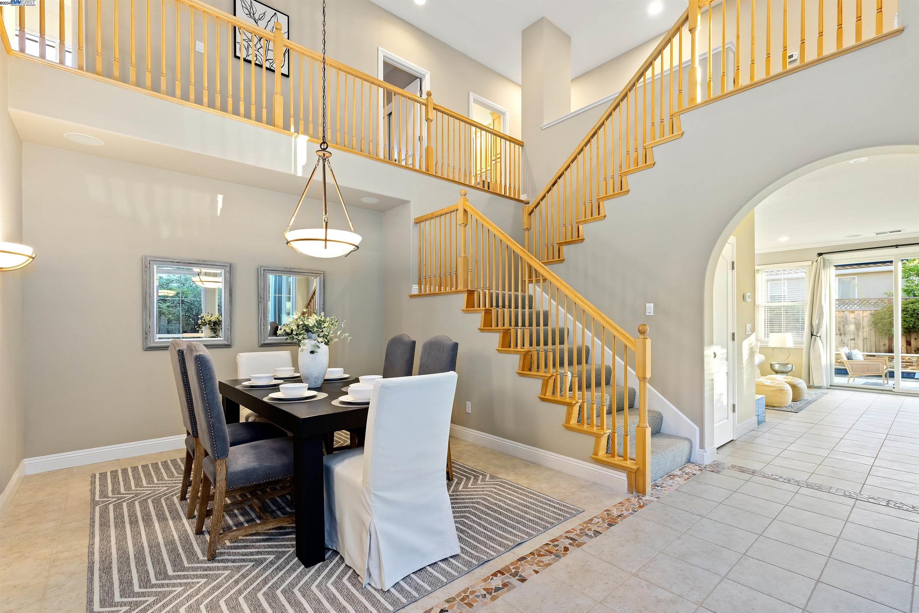 636 Dromana Ct