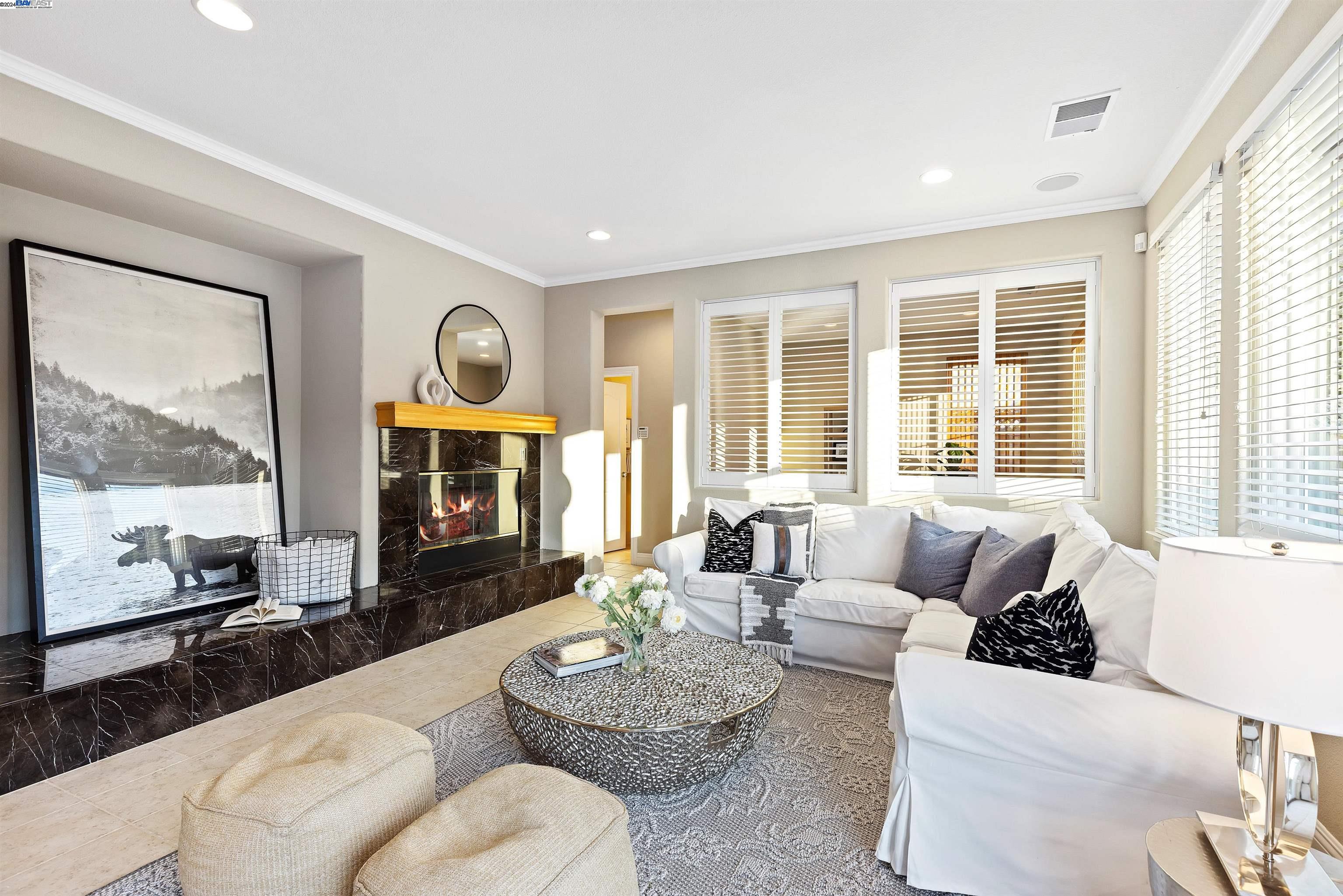 636 Dromana Ct