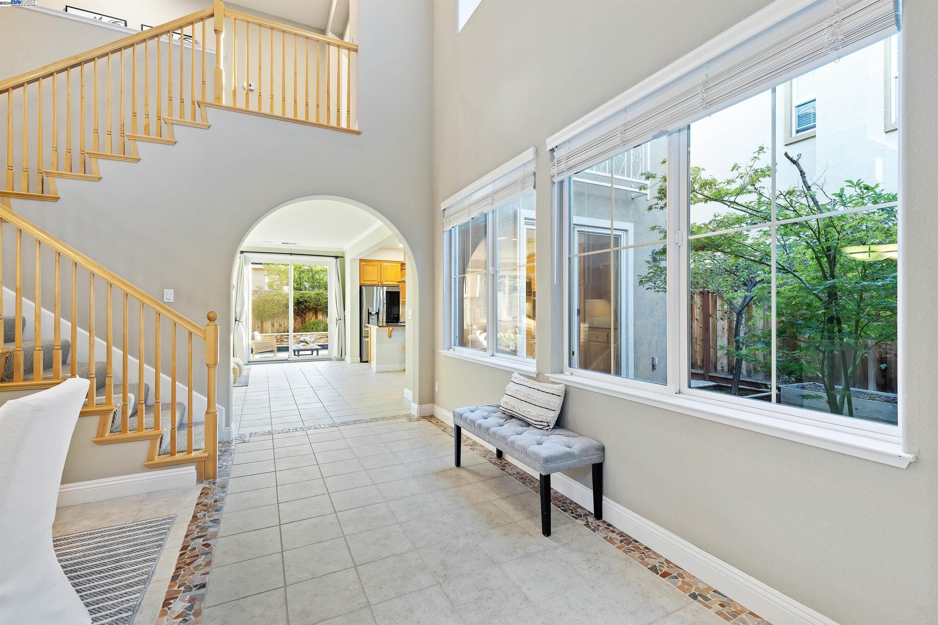 636 Dromana Ct