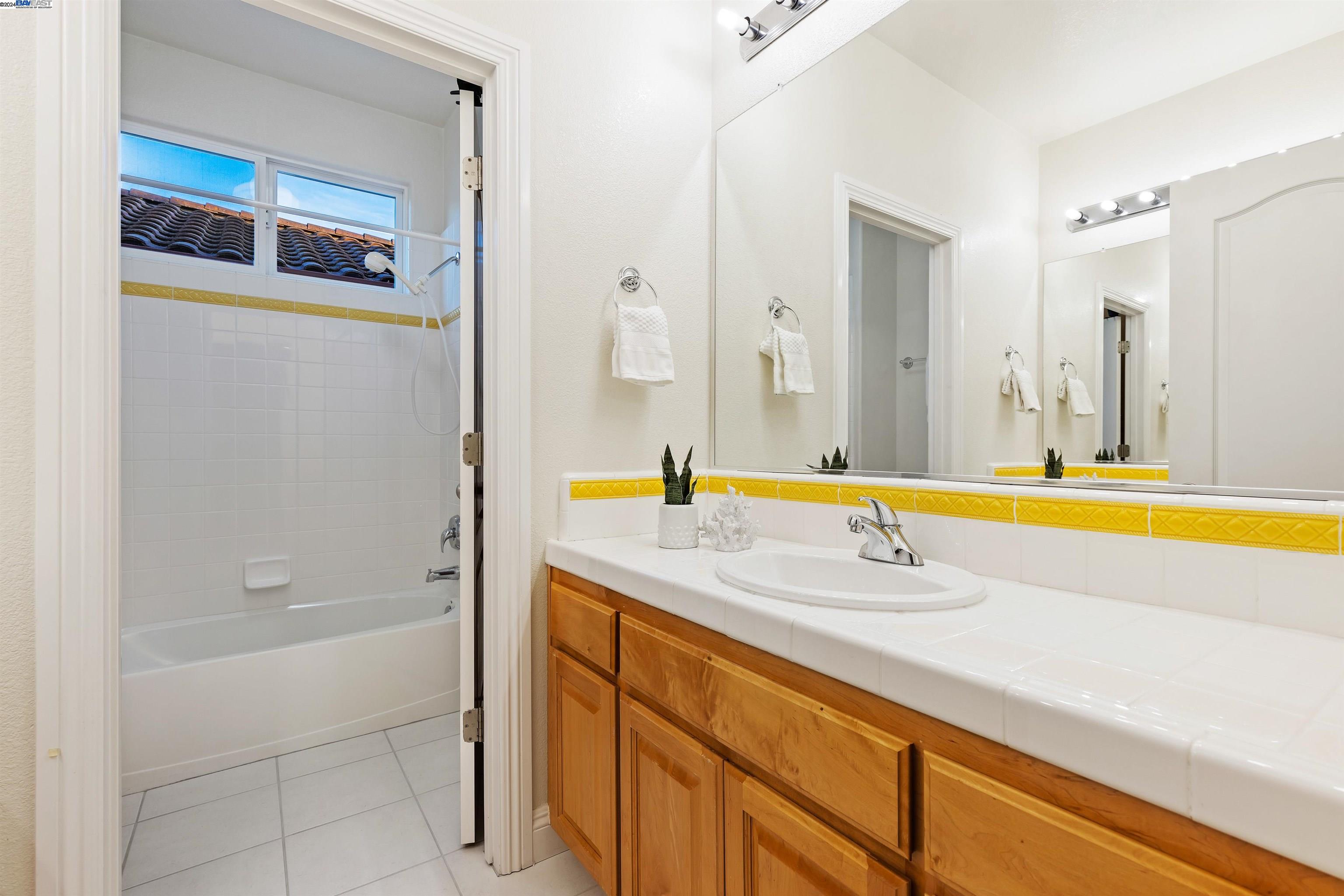636 Dromana Ct