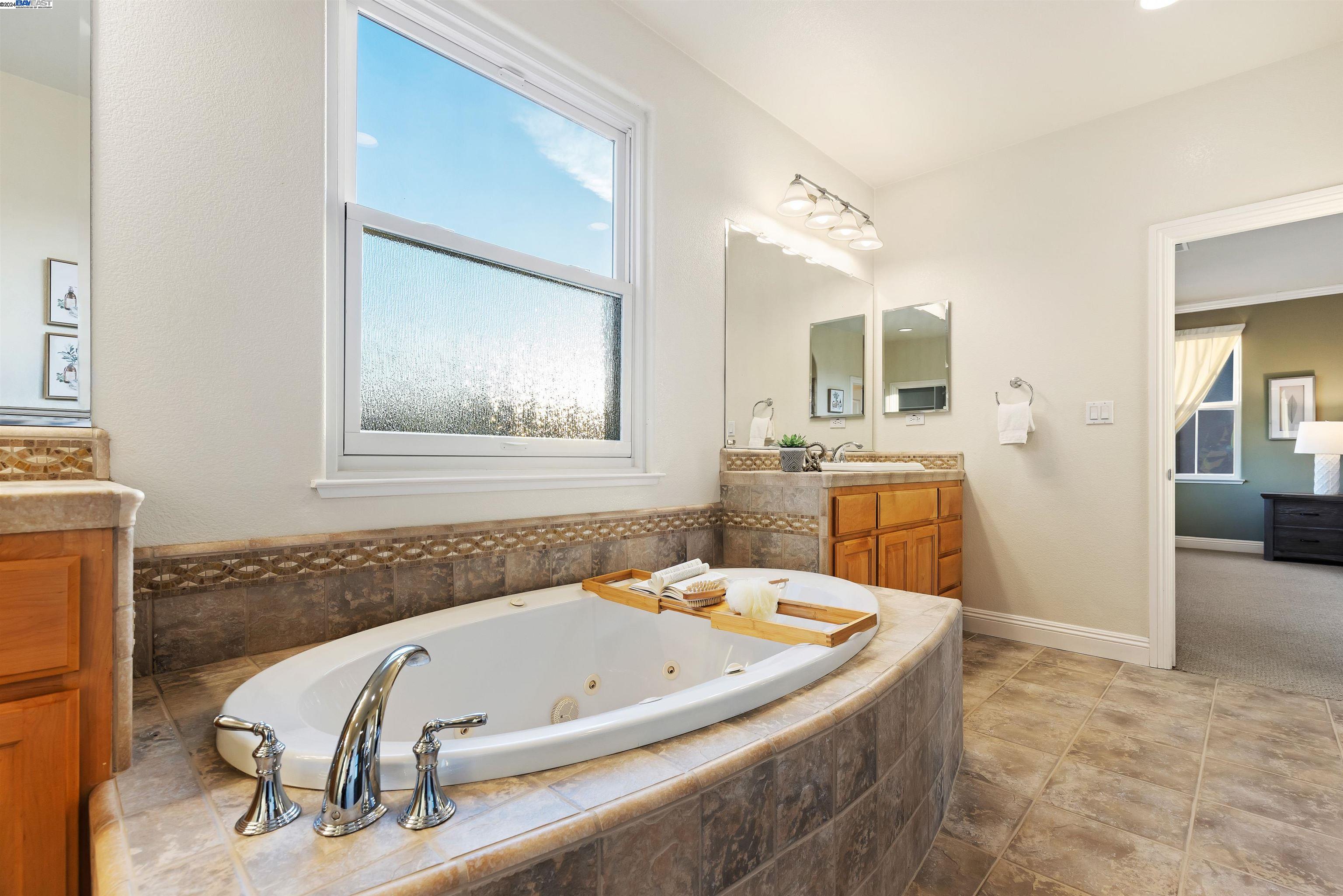 636 Dromana Ct