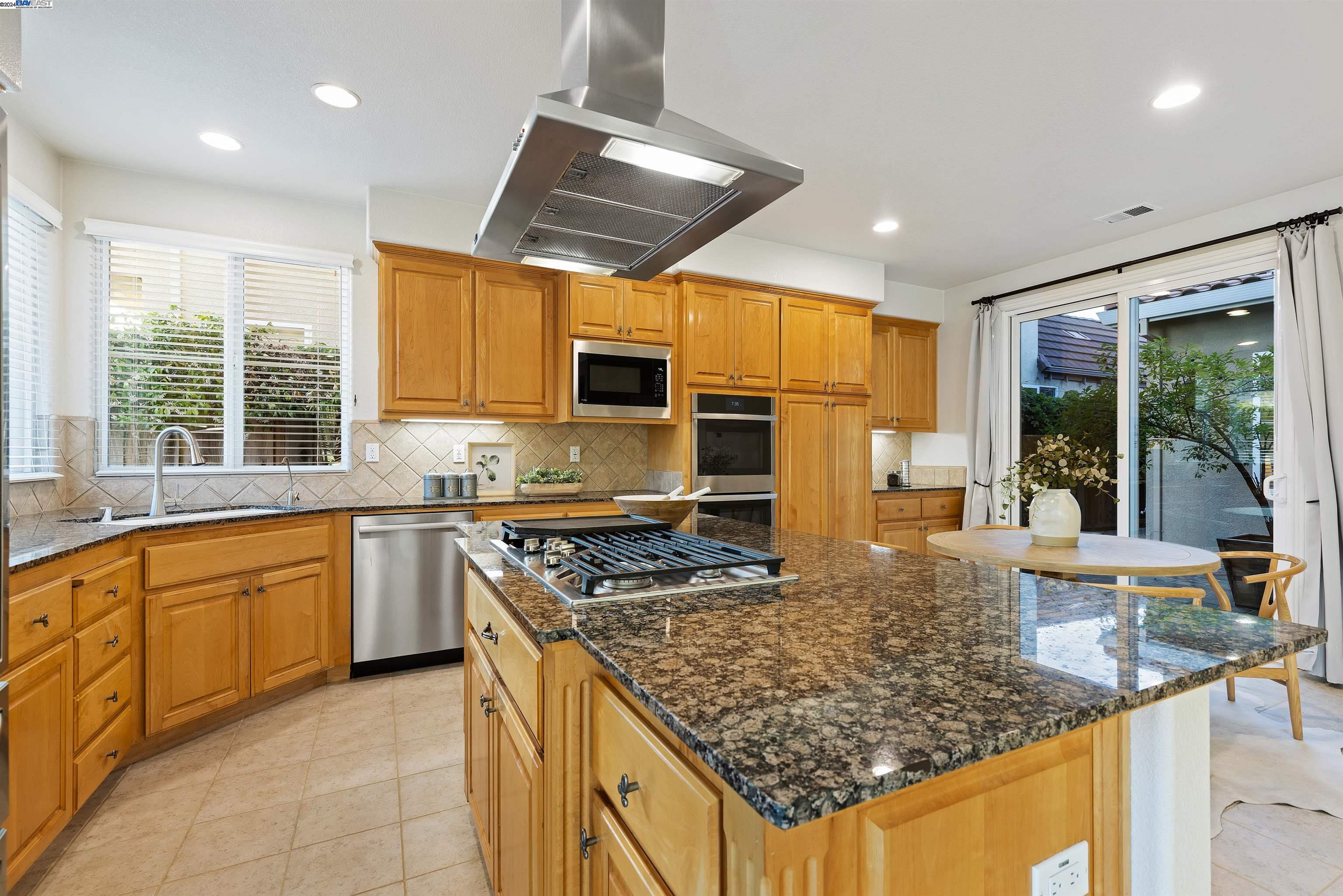 636 Dromana Ct