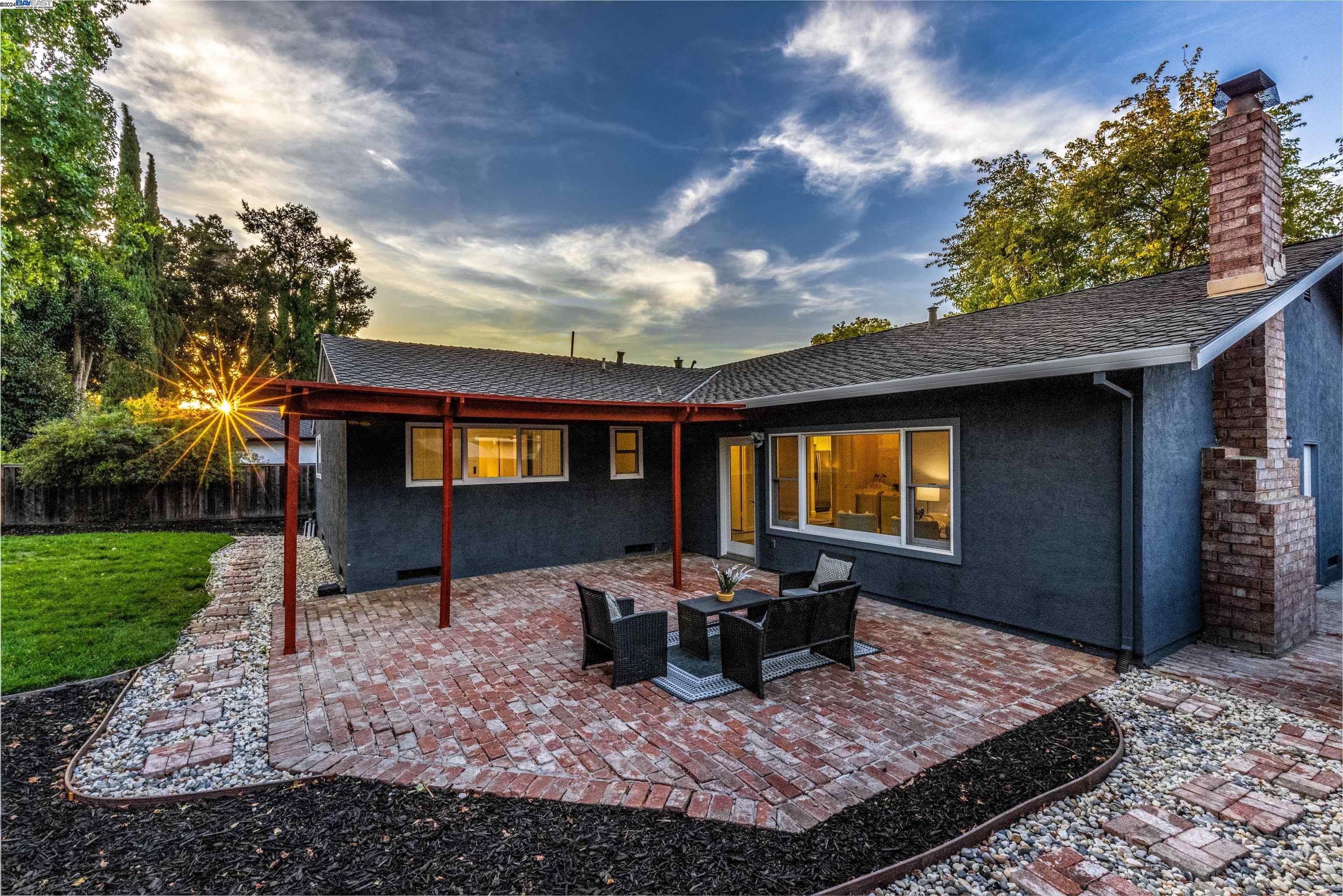 5380 Mallard Dr