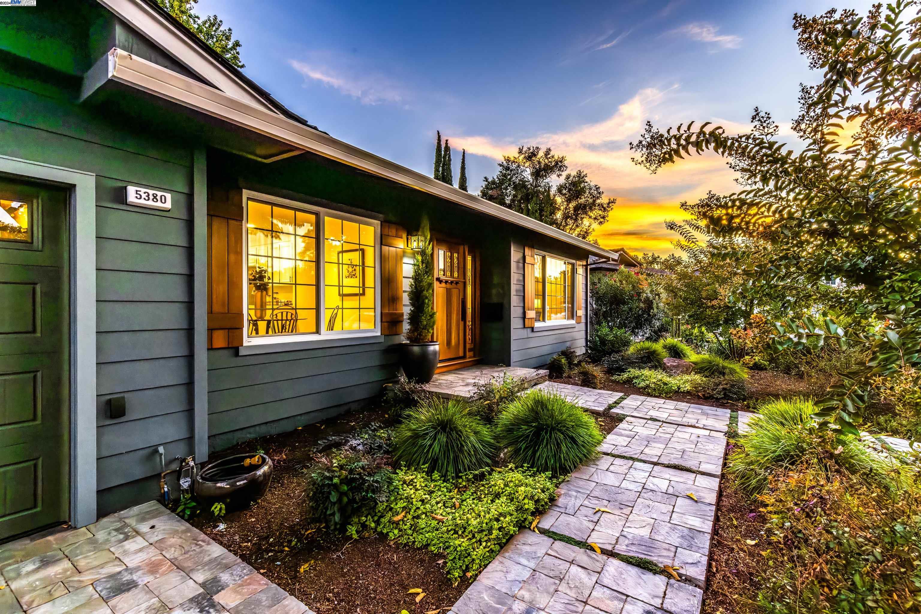 5380 Mallard Dr