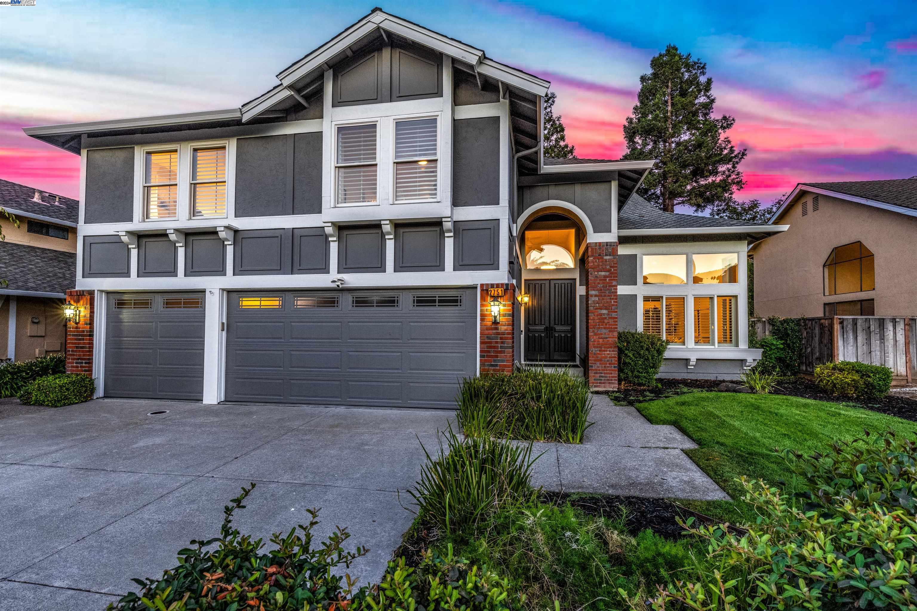 2751 Calle de la Loma