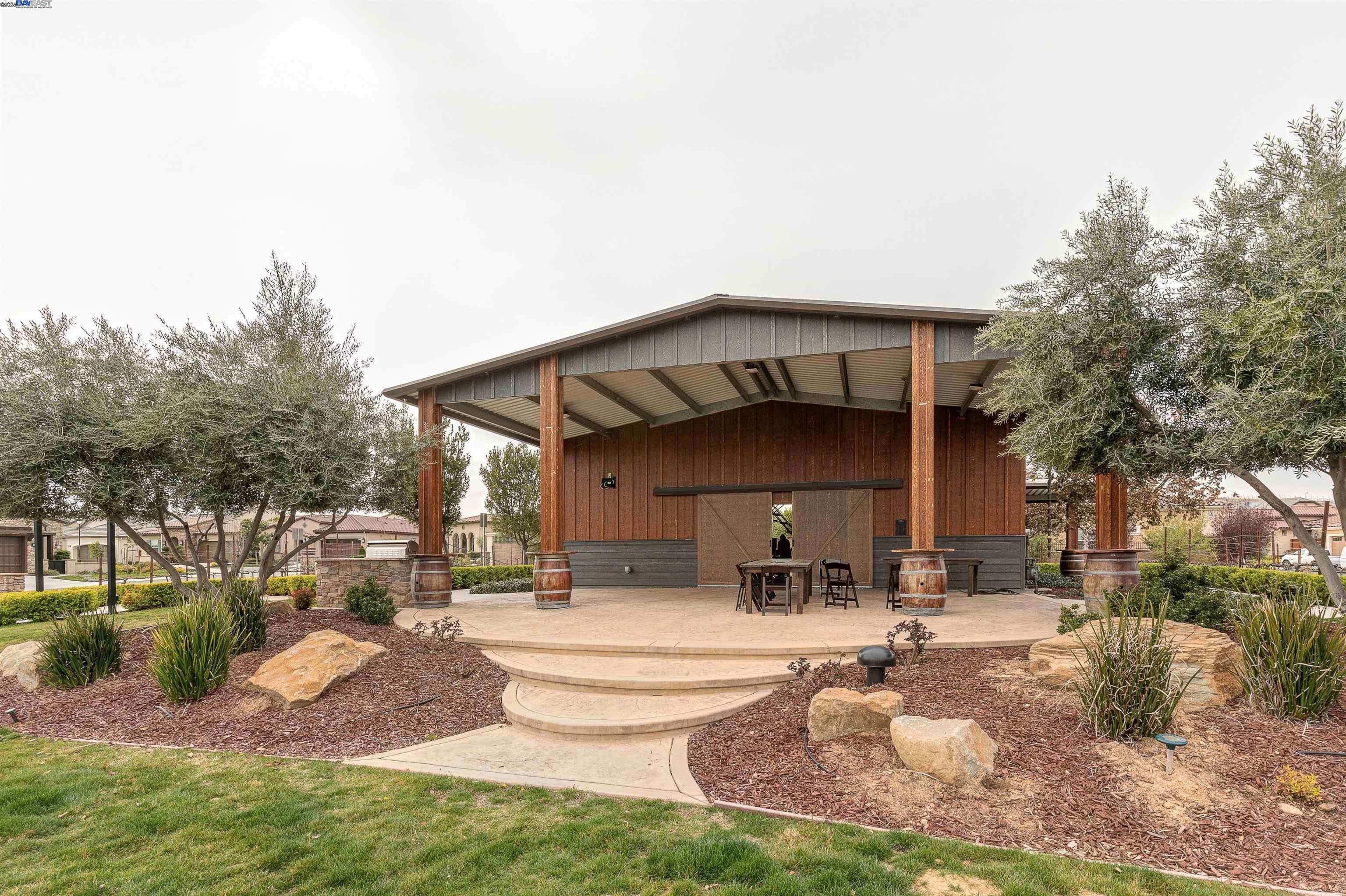 1603 California Trail