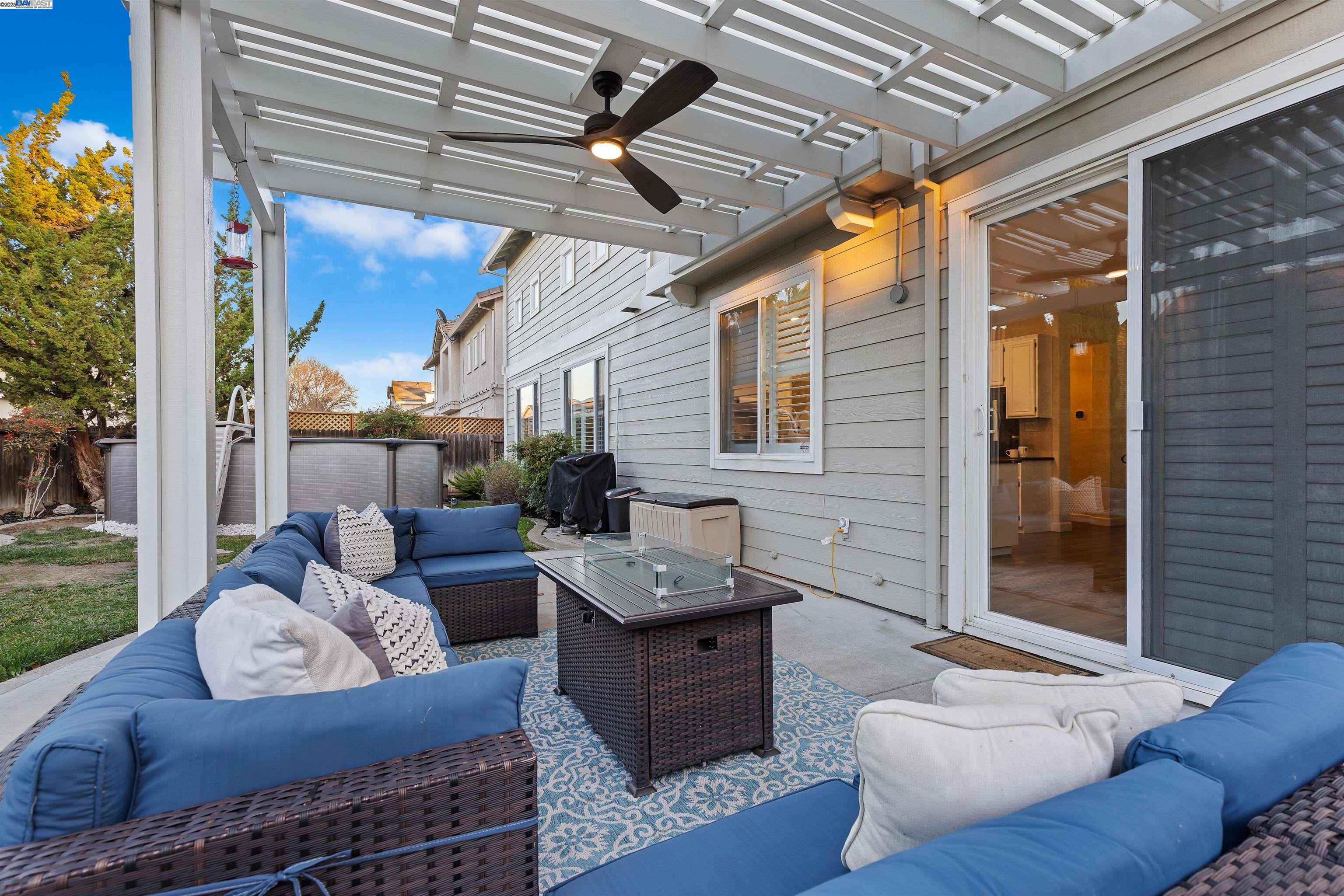 585 Bartlett Court