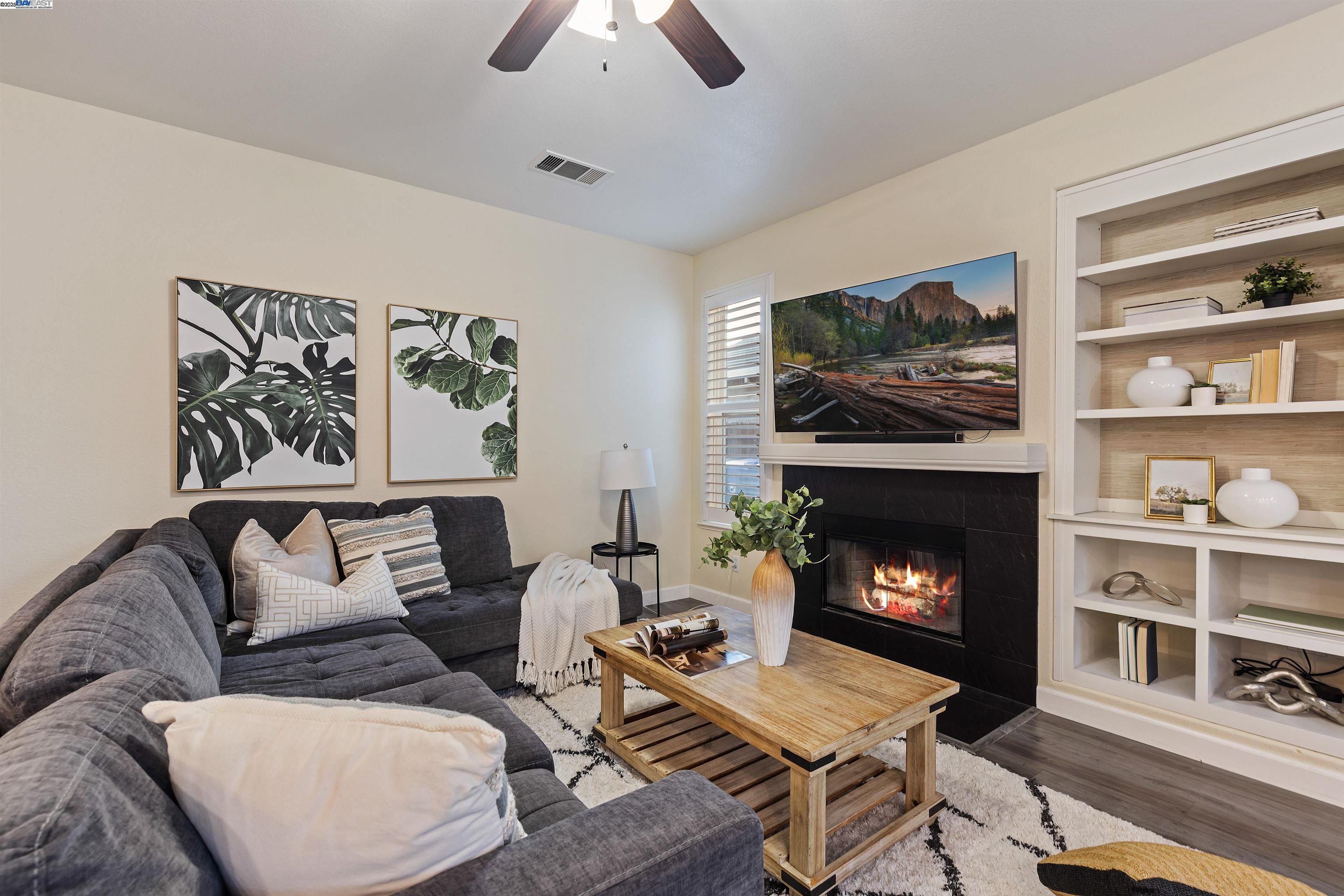 585 Bartlett Court
