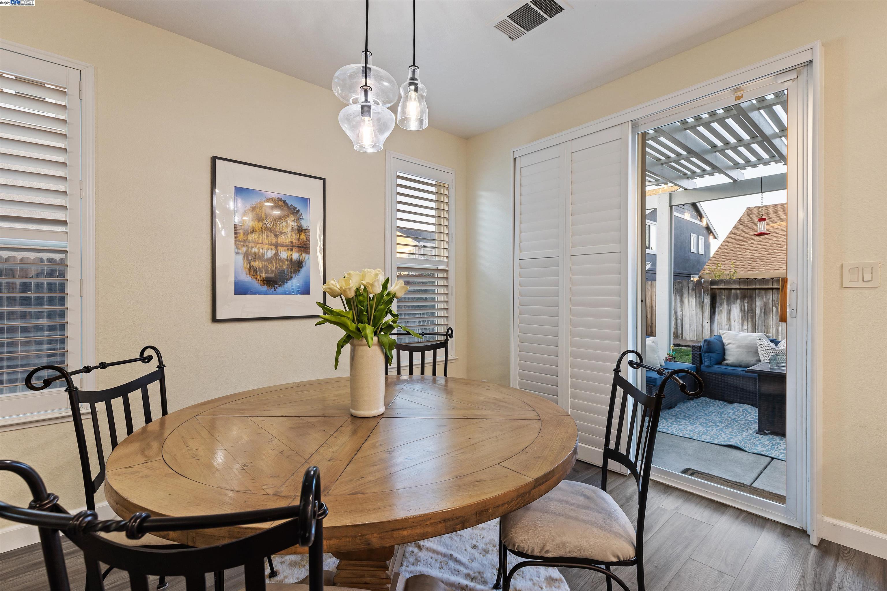 585 Bartlett Court