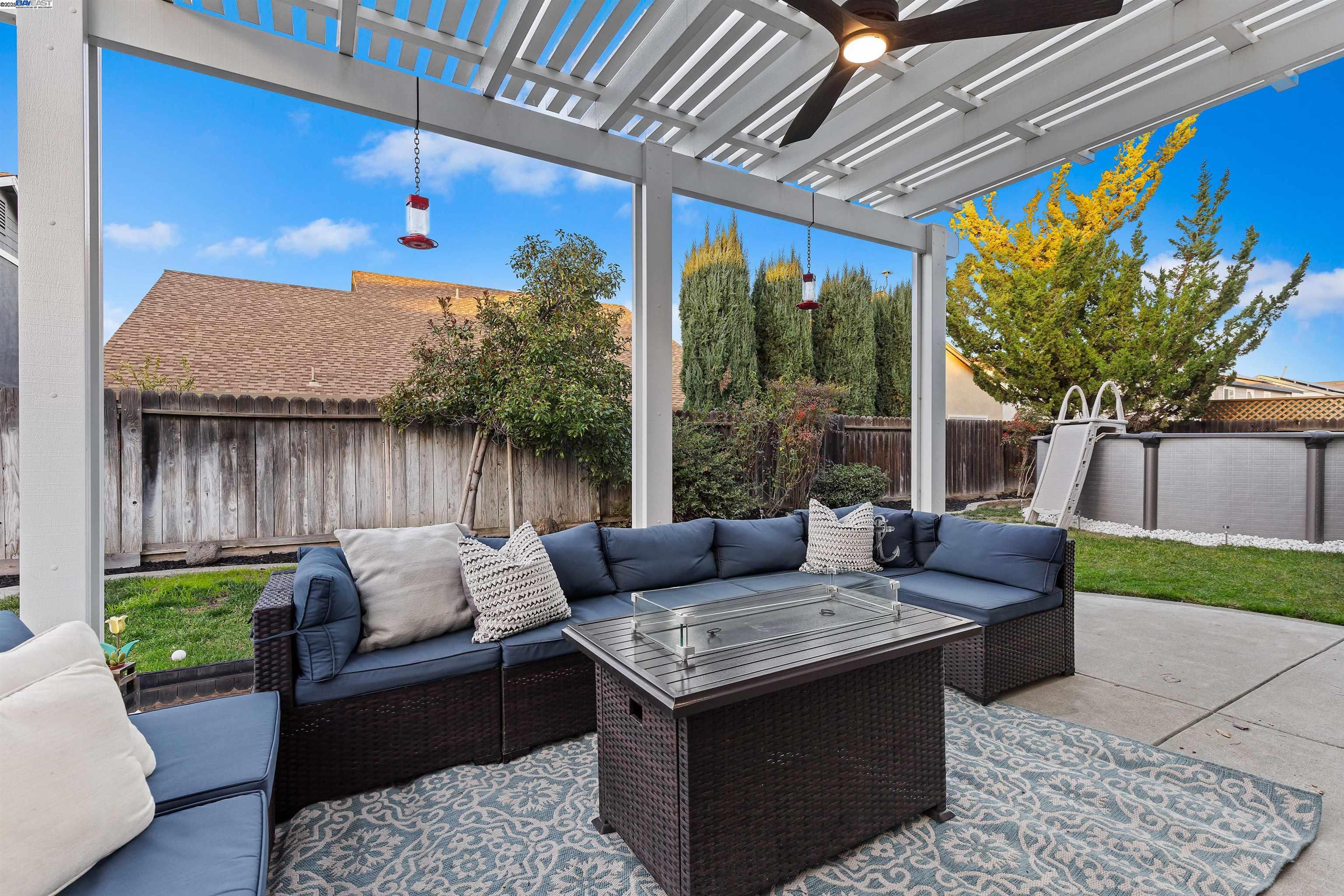 585 Bartlett Court