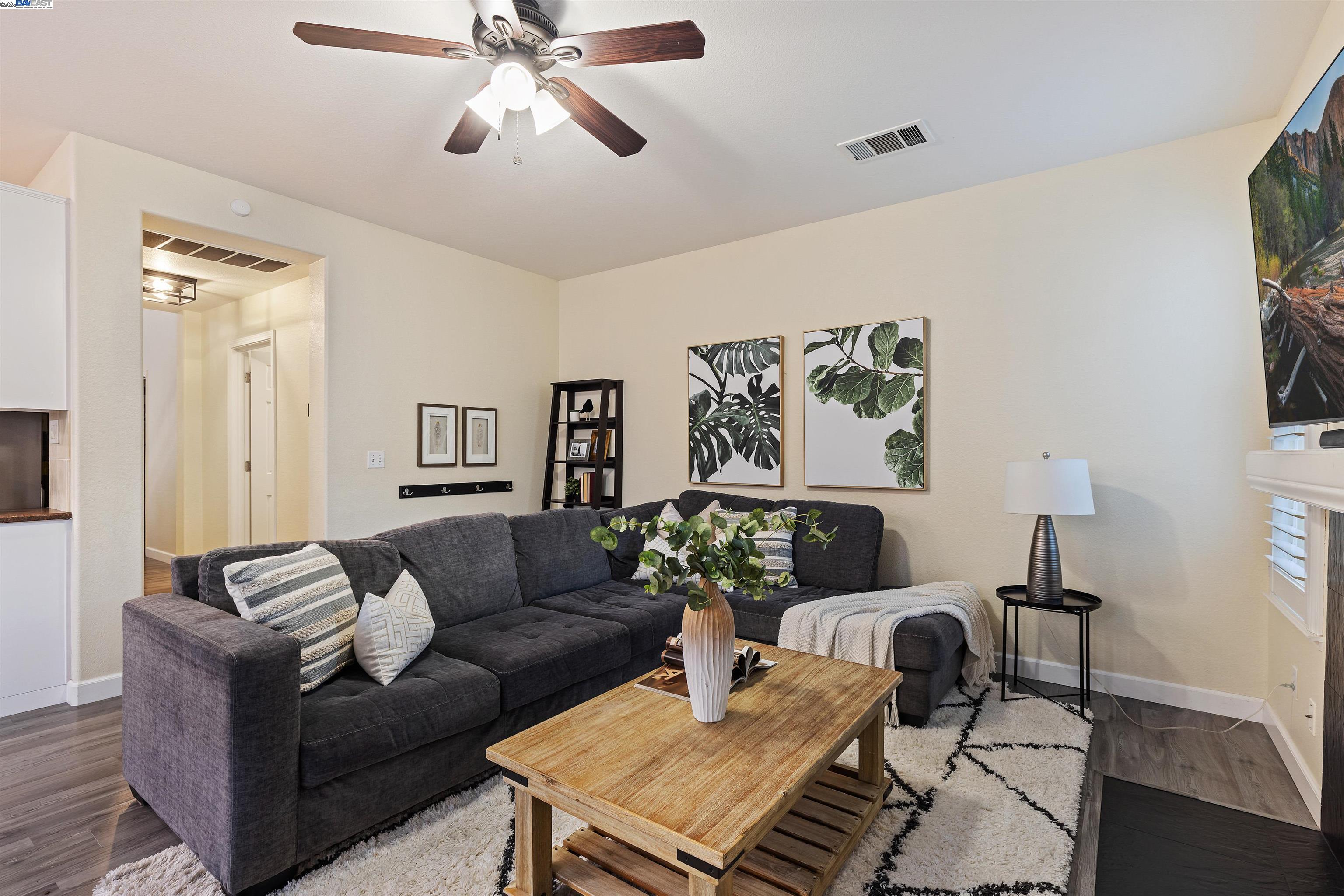 585 Bartlett Court